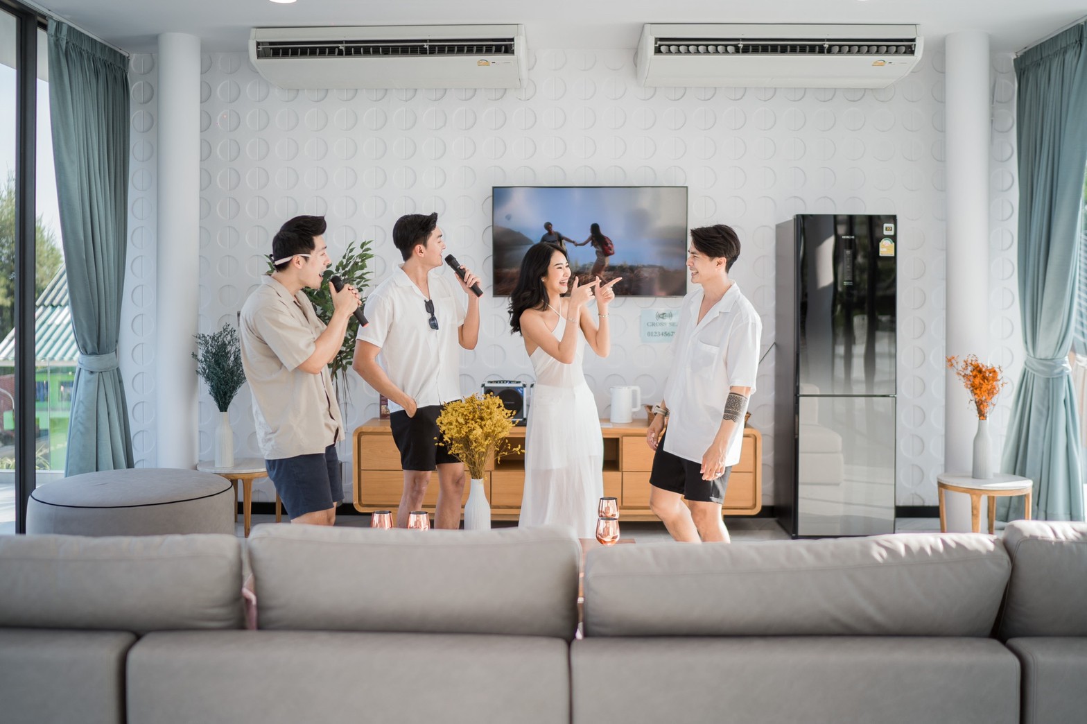 HR15060 บ้านพักติดทะเลชะอำ The Leon Beach Pool Villa Cha Am