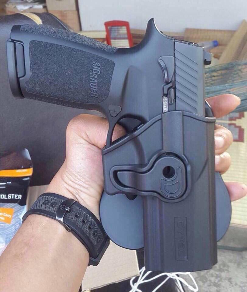 Sig P320 ซองปืนที่เจ้าหน้าที่ตำรวจใช้มากที่สุด‼️‼️ ✔️ซองปืนโฟลิเมอร์แท้ 100% ✔️ซองปืนแบบล็อก 2ชั้น ป้องกันผู้ไม่หวังดีแย่งปืน🔫 ✔️ซองปืนเหน็บเข็มขัดล็อกแน่น วิ่งได้ไม่ต้องกังวลปืนหล่น‼️😊😊 ✔️ซองปืนเพื่อตำร