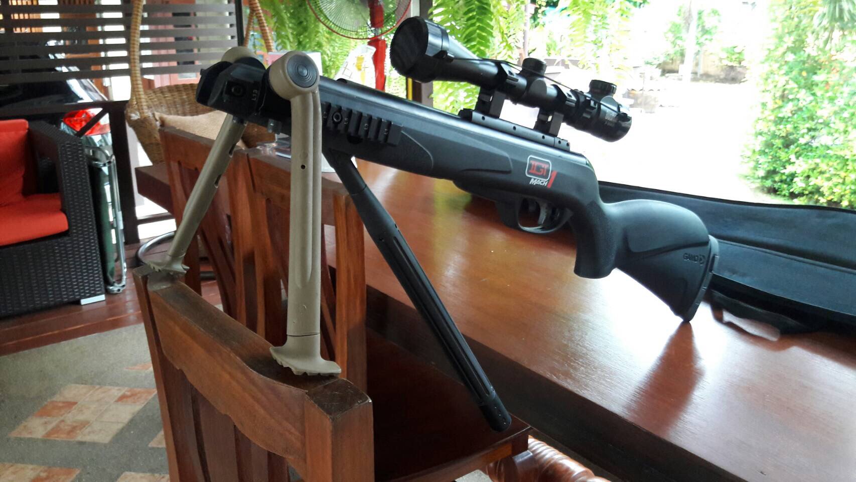New.ขาทราย Vltor M4 / M16 และปืนที่มีรางหน้า จับประกับหน้า สีดำ สีทราย ราคาพิเศษ