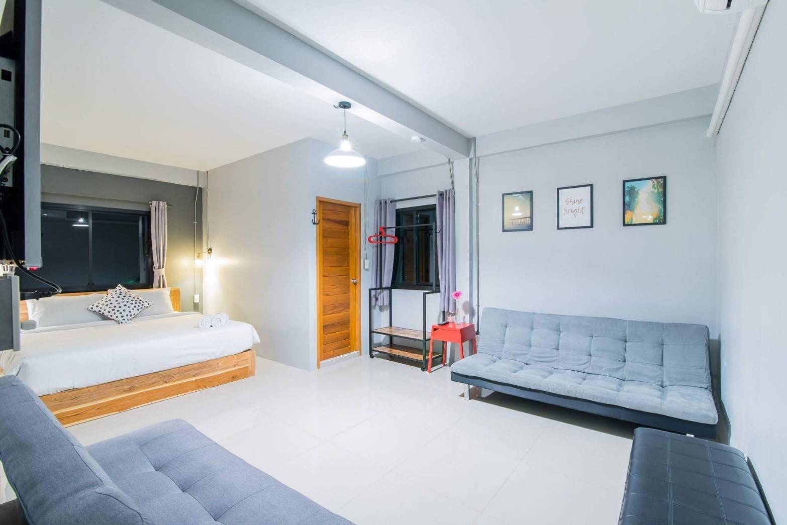 HR 15001 บ้านพักชะอำ บ้านบรอนซี่