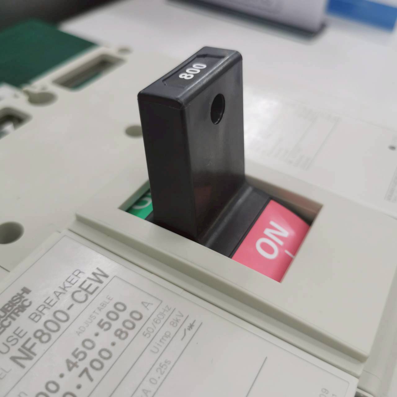 เบรกเกอร์ NF800-CEW 3P 800A มิตซูบิชิ MCCB MITSUBISHI NF800CEW 800A 3P