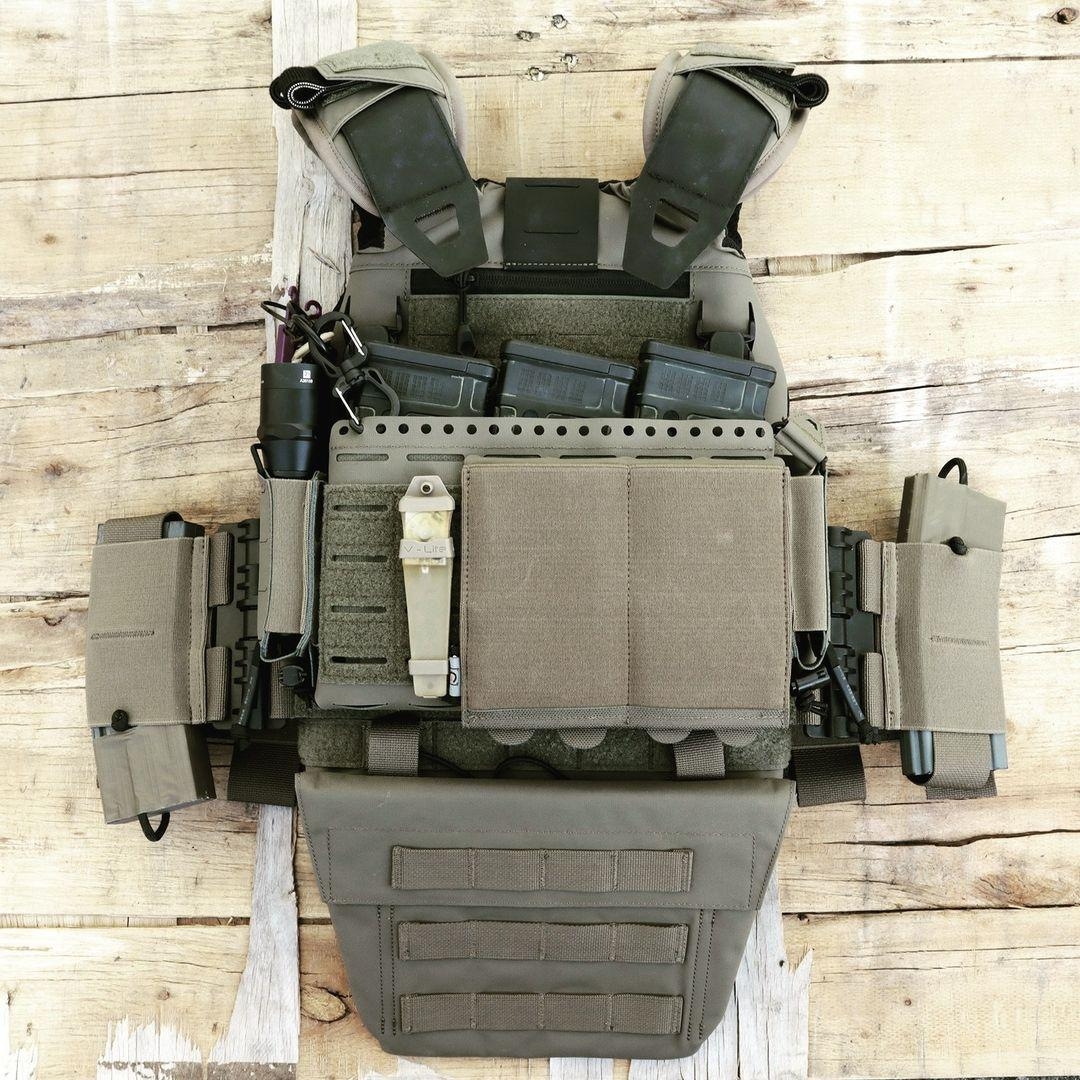 (loud volume) สินค้าใหม่ค่ะ (red flag)ซองแม็กกาซีน MK5 MK5 Micro Fight Chassis ( Twinfalcons ) [ TW-M088 ] ♠️ Delustering Cordura 500D ♠️ Open-Top Design ( Quick access ) ♠️ 3 * 5.56 Mag pouches ♠️ Rapid attach/detach using the