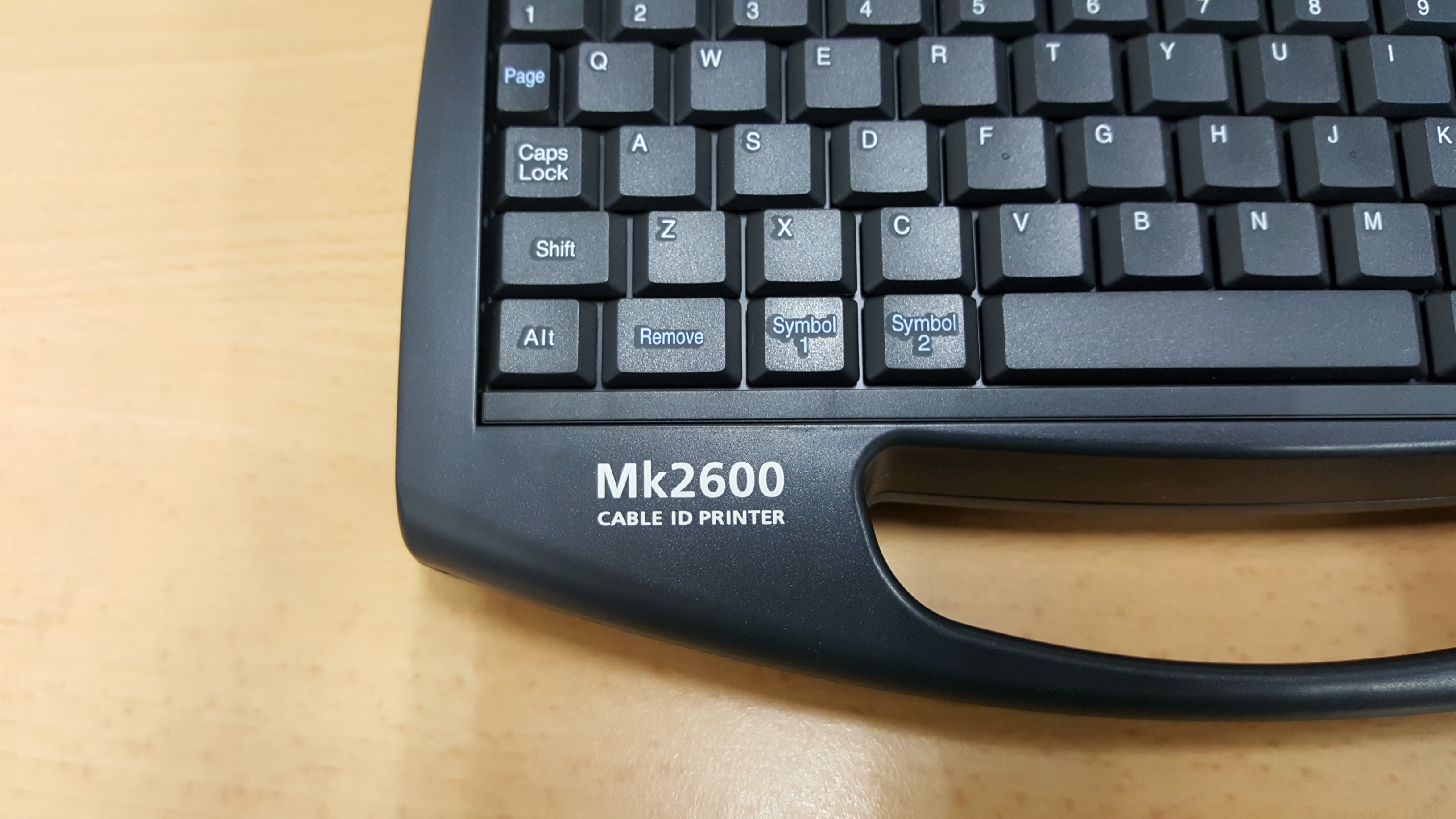 เครื่องพิมพ์ปลอกสายไฟ CANON MK-2600 Label Printer, 32,000.- Wire Marker