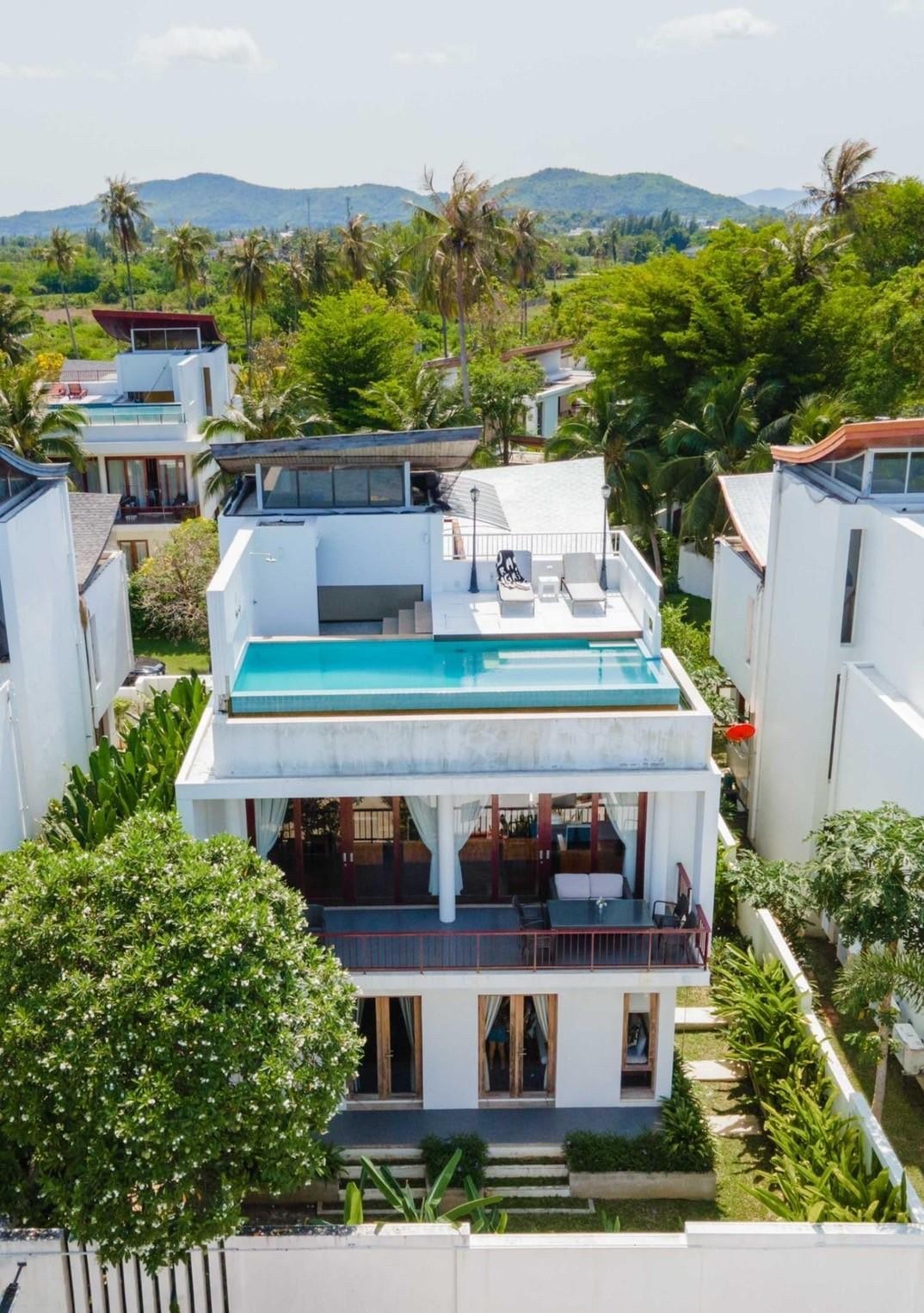 HR15071 บ้านพักใกล้ทะเล Sunny Sea View Pranburi