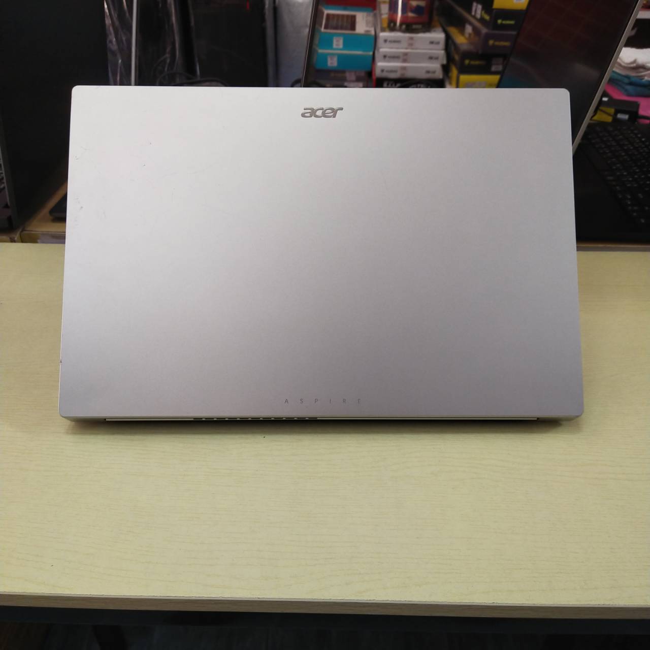 ACER ASPIRE LITE15 AL15-33P-C2Z9 สภาพเครื่อง 80% (ประกันศูนย์ Onsite 24/04/2027)
