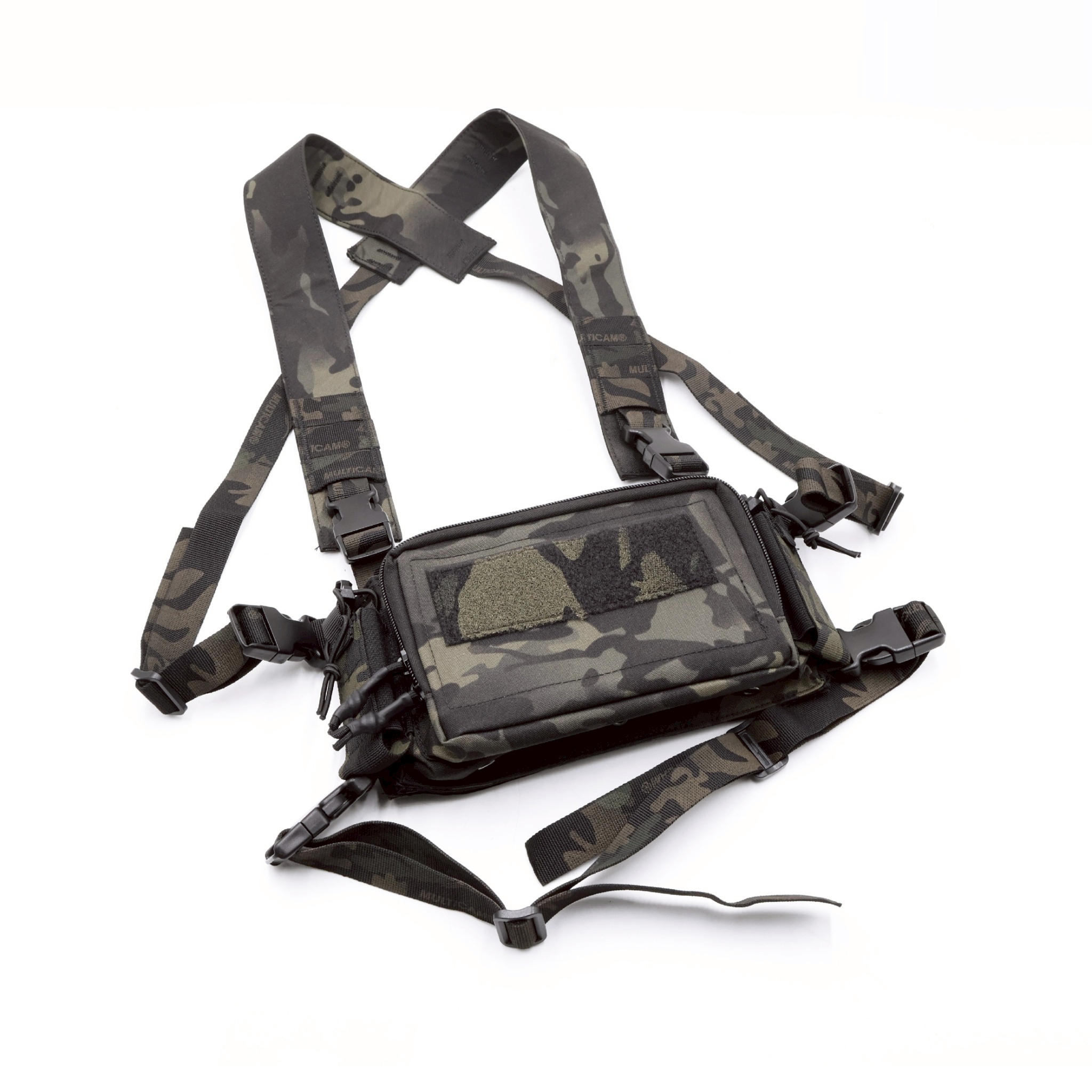 New.D3 Warrior Chest Rig 500D (สีพรางดำ -MCBK) 🔥 ผลิตจากผ้า Cordura 500D 🔥 มีช่องใส่แม็กกาซีน 5.56 = 3 ช่อง 🔥 บรรจุ Pistol Mag = 2 ช่อง 🔥 กระเป๋าหน้า ภายในมี Elastic Loops ใส่สิ่งของ 🔥 ขนาดซองแม็ก 14 * 28 cm. ǵ