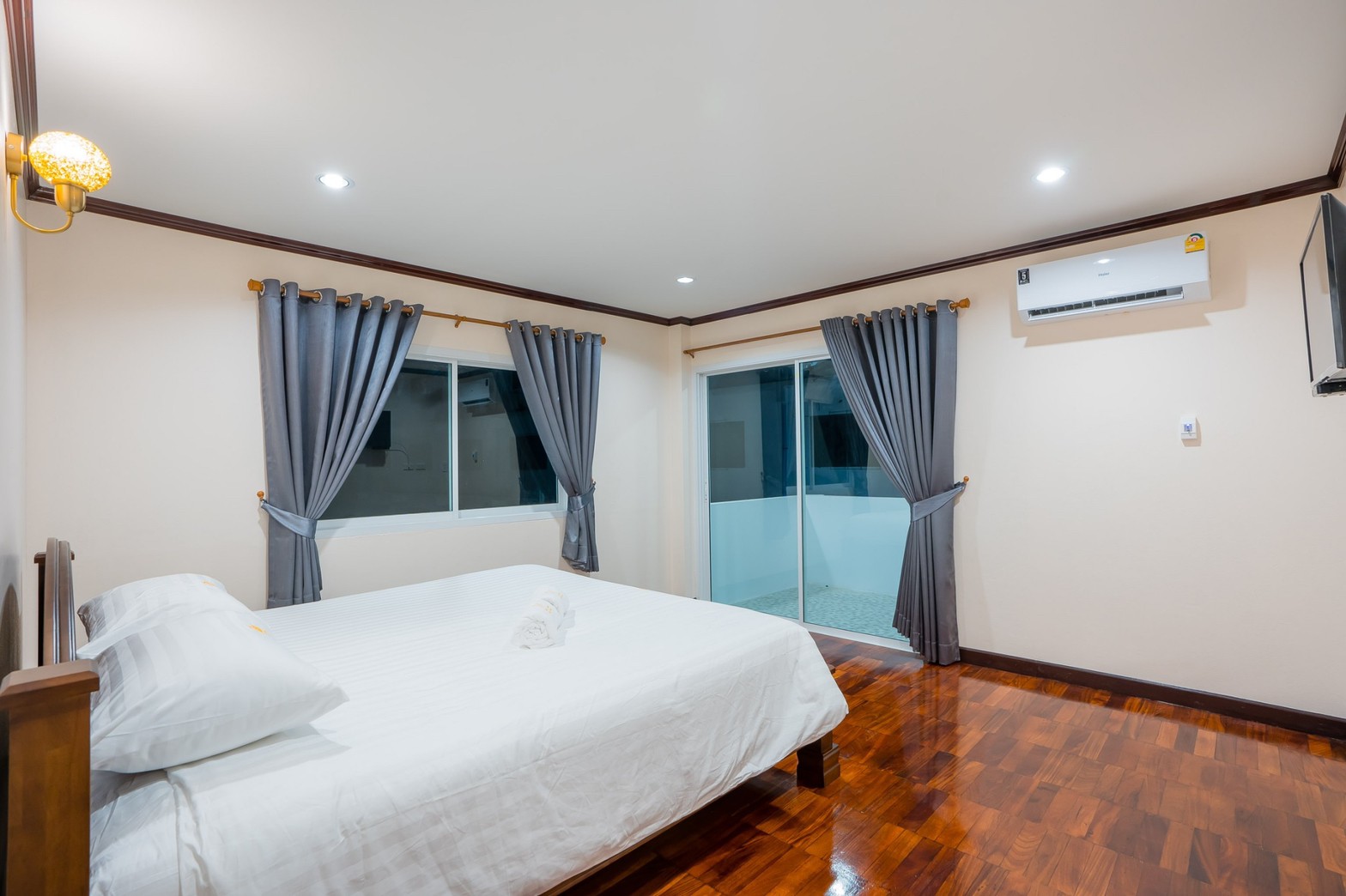 HR15067 บ้านพักใกล้ทะเลชะอำ The Great Beach Pool Villa Cha Am