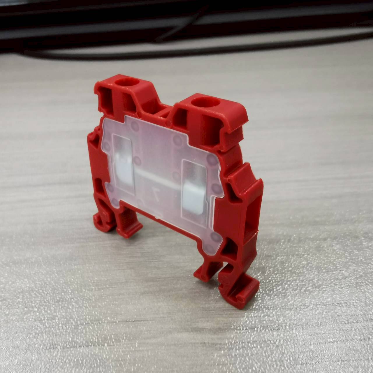 เทอร์มินอล ออนก้า 24A ใช้กับสายขนาด 2.5mm² ONKA-1017 Scewed terminal Red 1010017 MRK Series