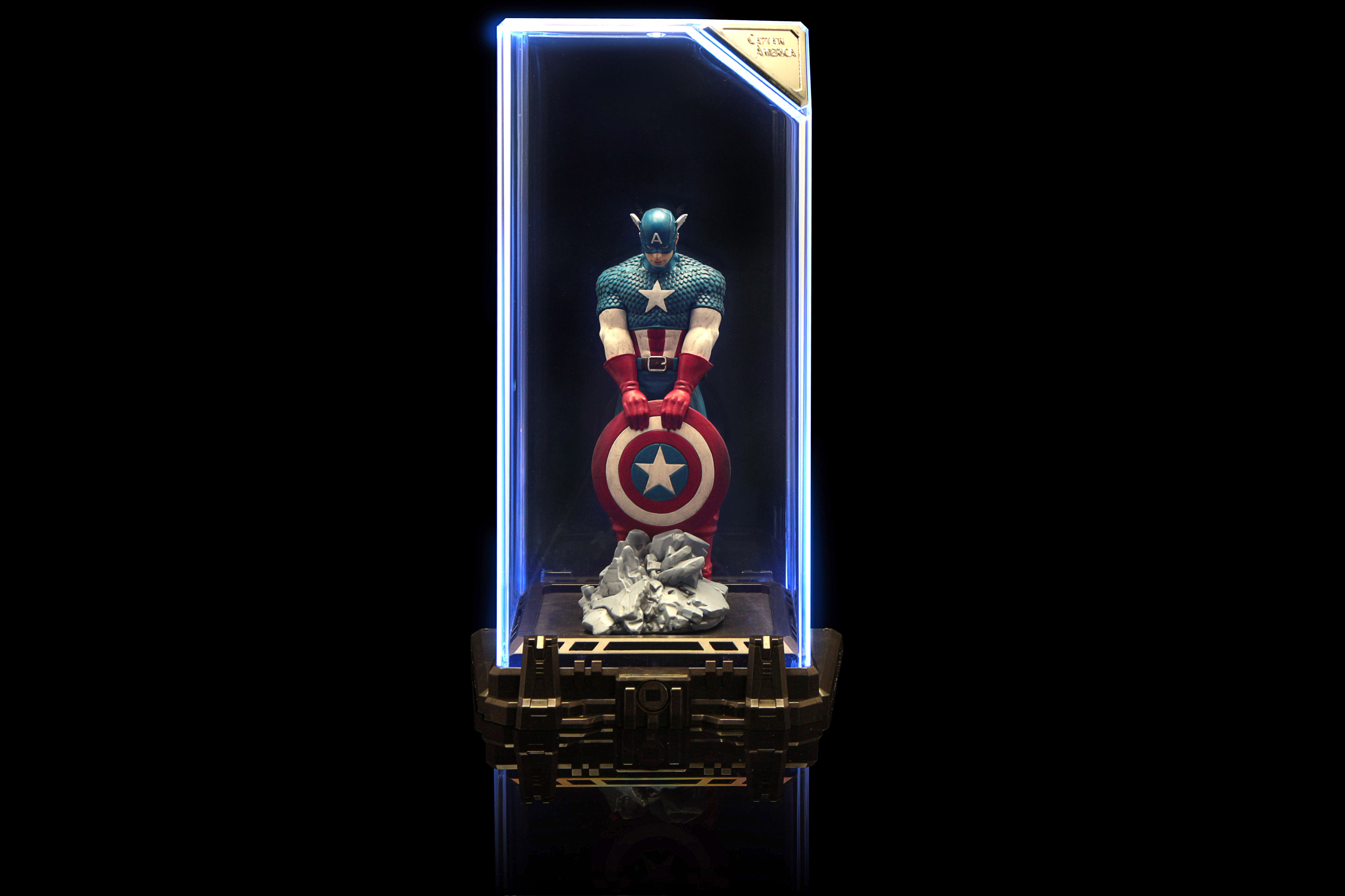 เปิดจอง Marvel Super Hero Illuminate Gallery Collection 1