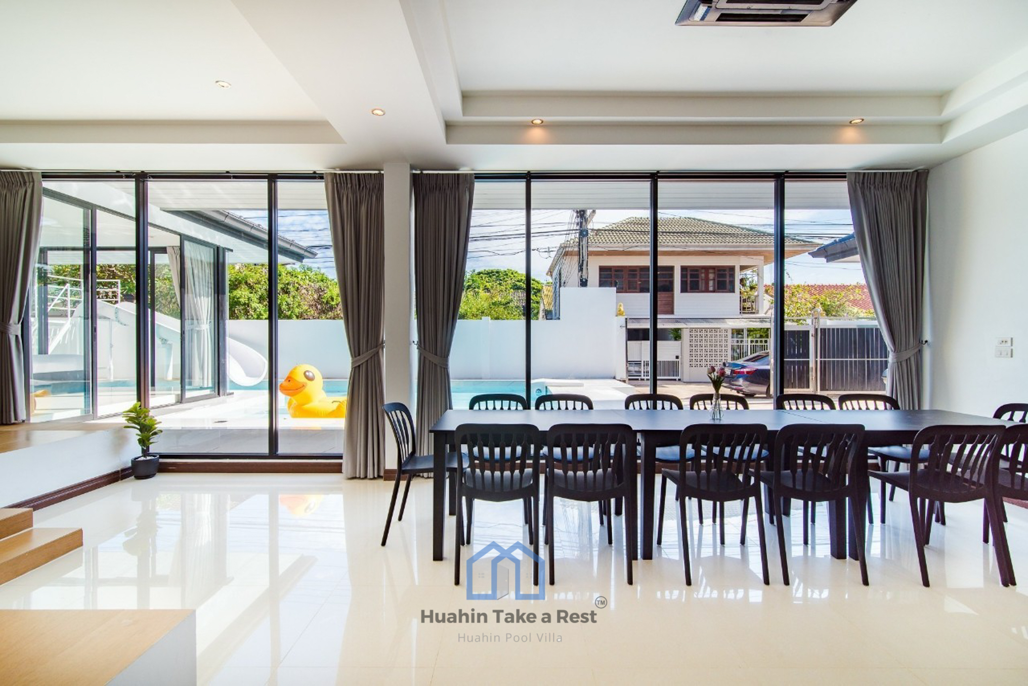 HR15036 บ้านพักหัวหิน บ้านวี วิลล่า เนียร์บีช