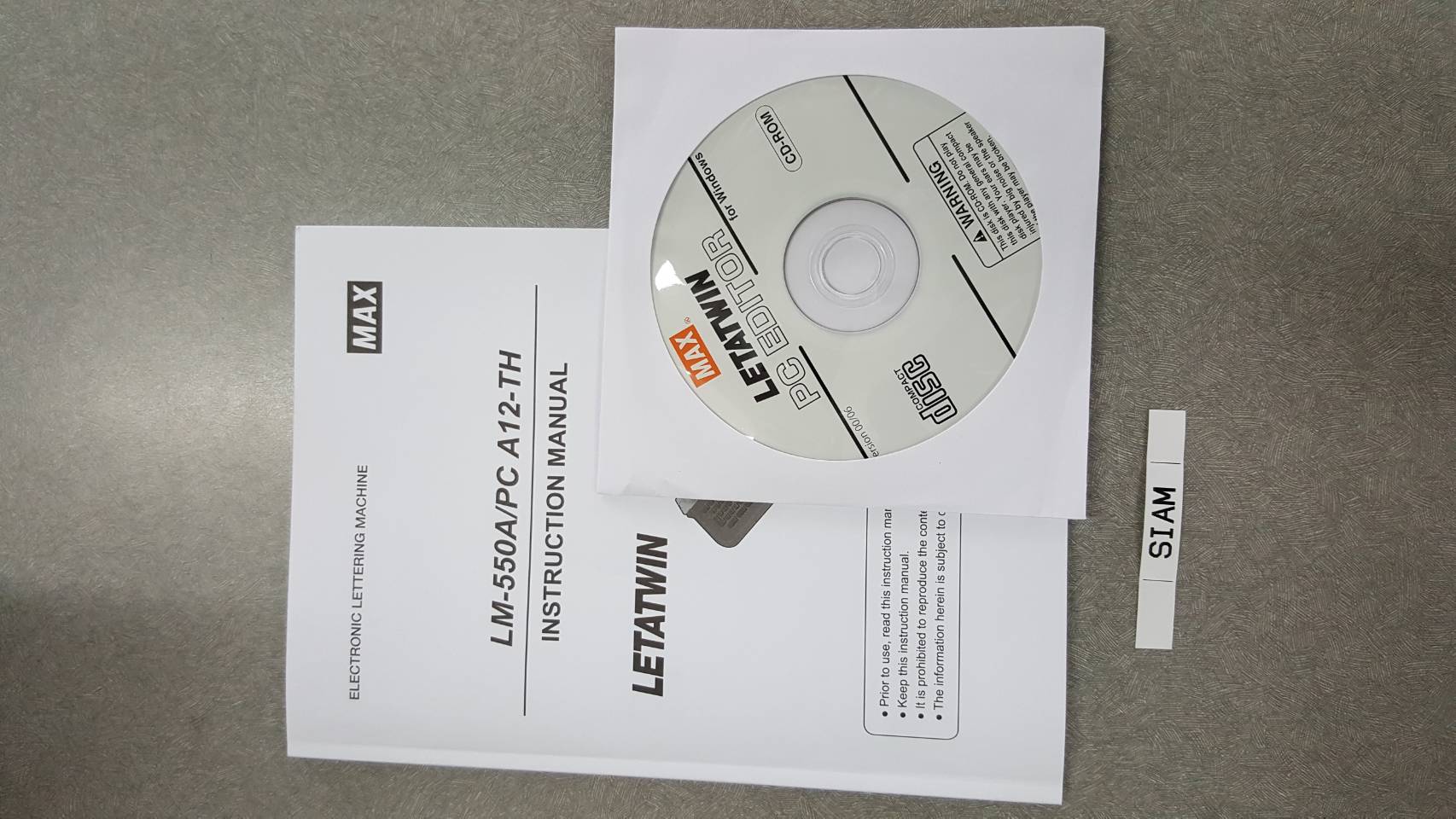 สติกเกอร์ ขาว 9mm. ยาว 16เมตร สำหรับ MAX LM-550 Series LETATWIN