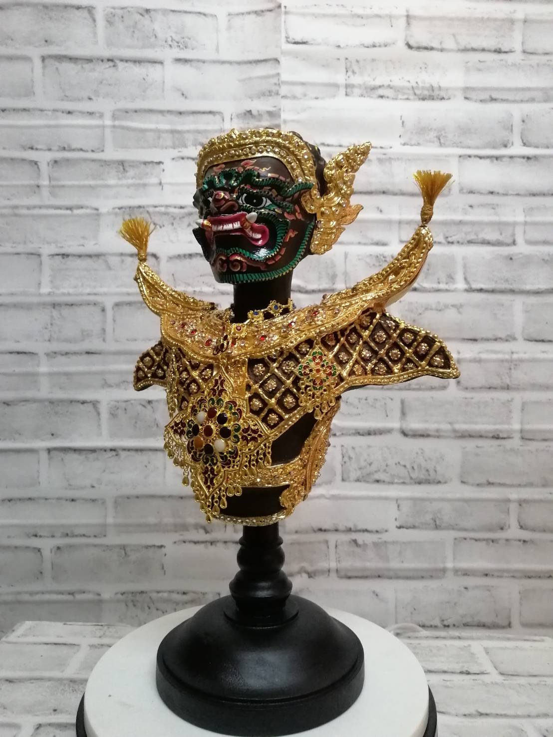 หุ่นพระพิราพ พร้อมฐานไม้สีดำ