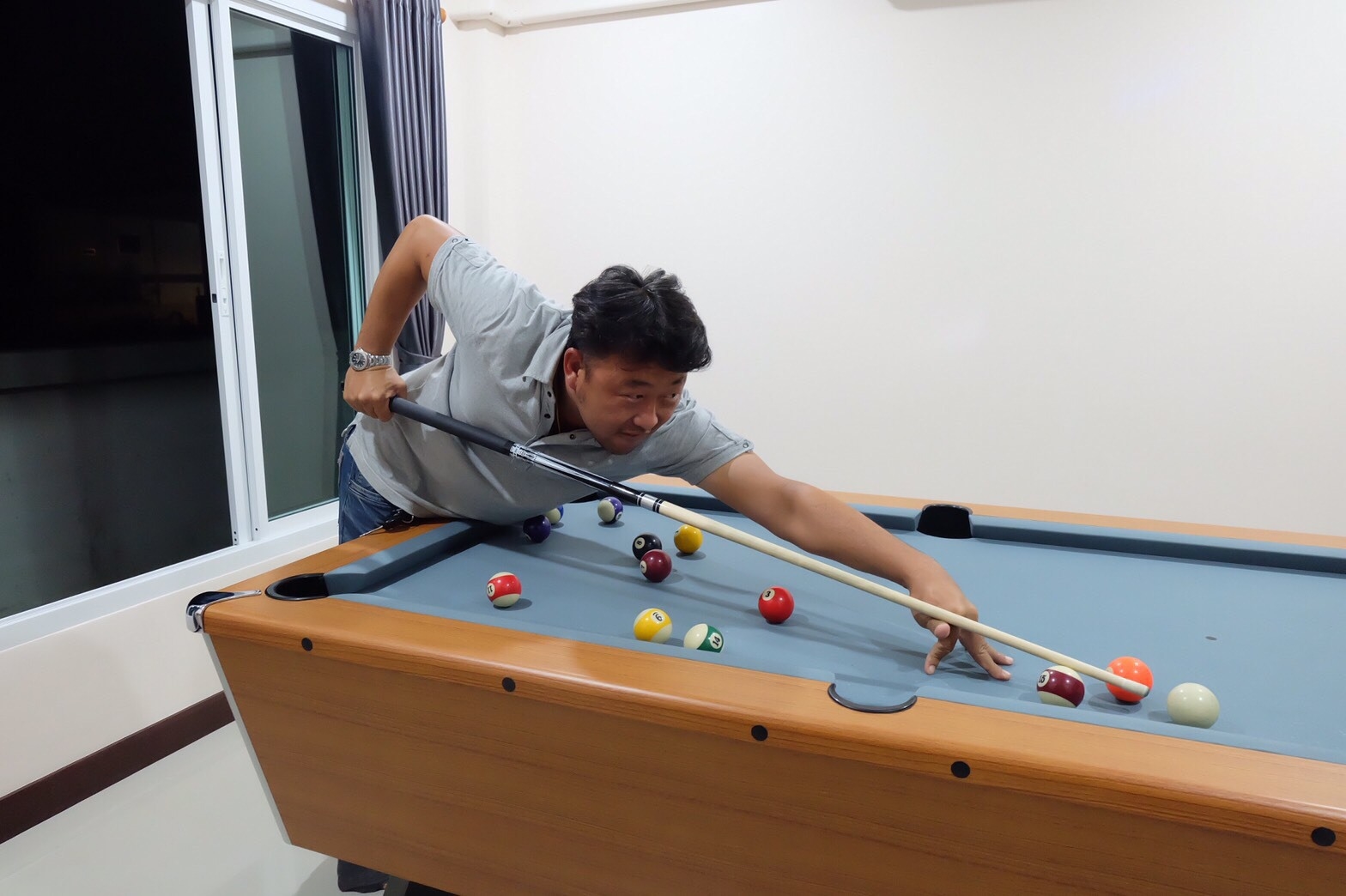 HR 5005 บ้านภูผา คาราโอเกะ โต๊ะพูล