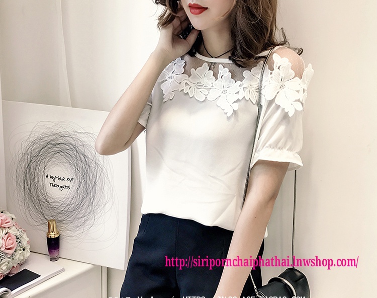 เสื้อทำงานชีฟองเกาหลีสีขาวแต่งผ้าลูกไม้ตาข่าย เสื้อชีฟองเกาหลีแต่งลูกไม้ เสื้อทำงานเกาหลีคอแต่งโบว์ เสื้อสมัครงาน ชุดสมัครงาน เสื้อลูกไม้เกาหลีใส่กับผ้าถุง เสื้อลูกไม้จากจีนใส่กับผ้าซิ่น