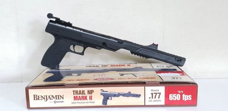 ปืนอัดลมสั้นระบบหักลำ ปืนอัดลมBenjamin ปืนอัดลมเบอร์1 Benjamin Trail NP Mark II .177cal. Air Pistol ปืนอัดลมเบอร์1 ✔Gun Weight น้ำหนัก 3.44 ✔Overall Length ความยาว 16" ✔Rail รางจับกล้อง 11mm dovetail ✔Mechanism Gas piston