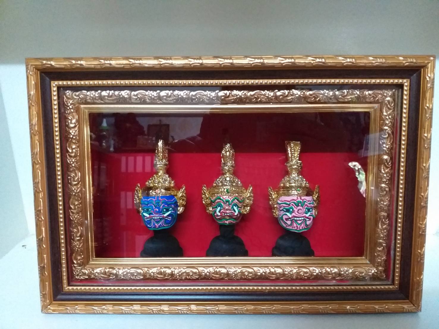 หัวโขนจิ๋ว 3 หัว พร้อมกอบรูปลายไทย