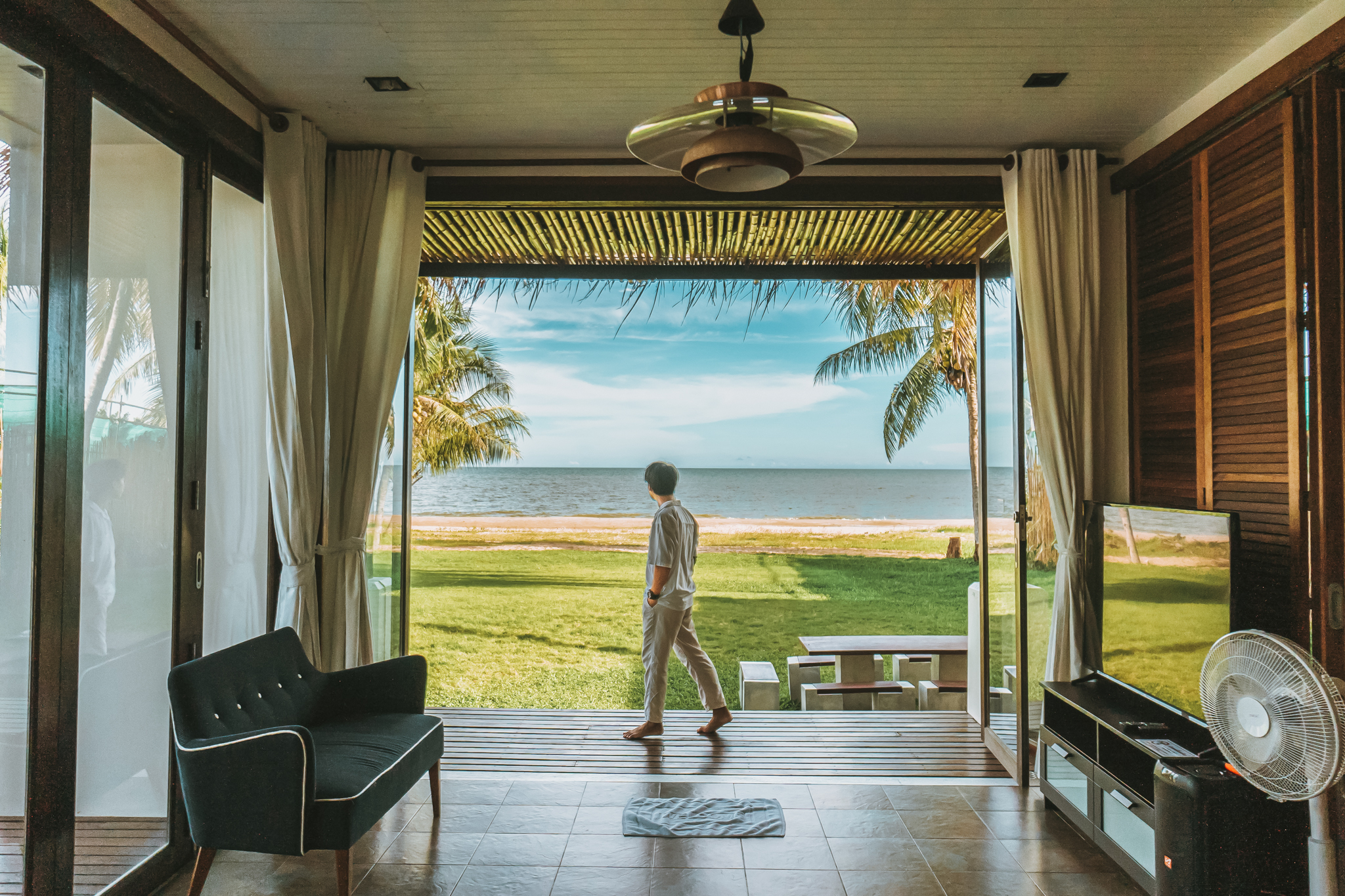 HR15061 บ้านพักติดทะเล The Pamila Beach Villa Kuiburi