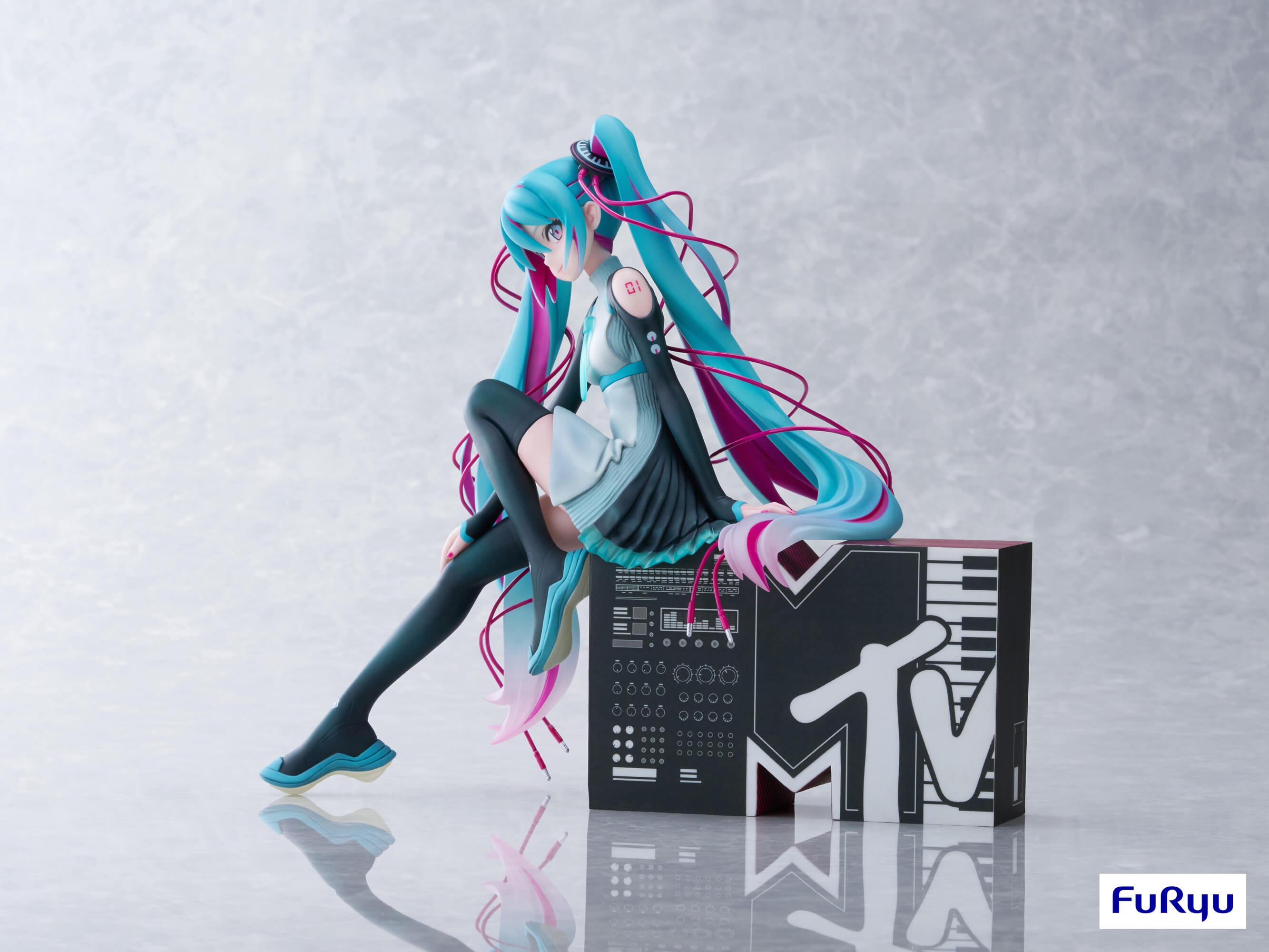 เปิดจอง : Hatsune Miku × MTV