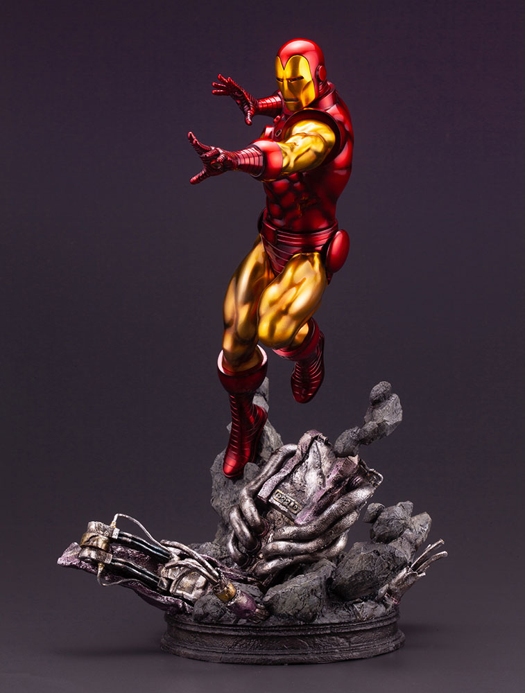 เปิดจอง : IRON MAN AVENGERS FINE ART STATUE