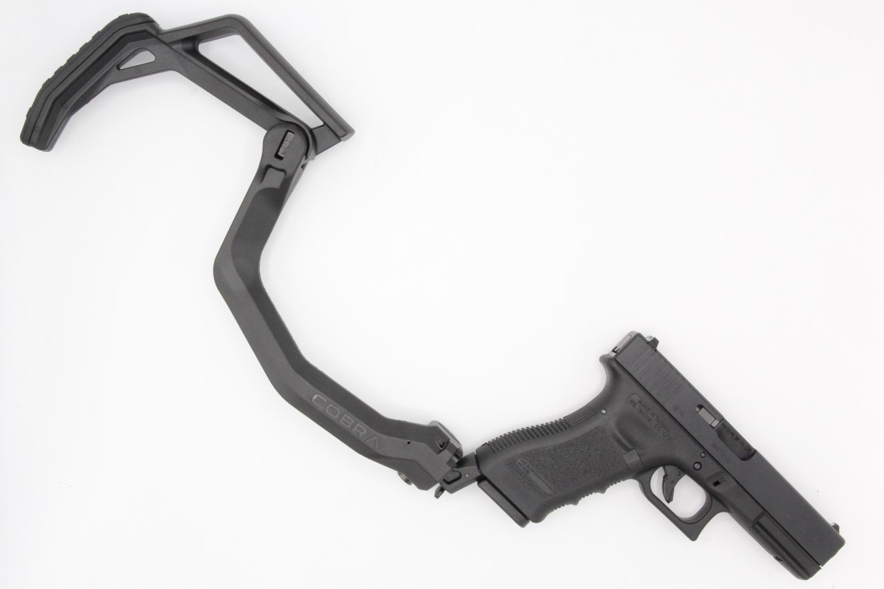 พานท้ายปืนGlock ยี่ห้อ FAB Defence รุ่นCobra (Qucik Deployment Folding Glock Stock) คุณสมบัติ : #สามารถใช้กับปืนGlock17 และ Glock19 เจน2ถึงเจน5 เพี่ยงแค่เปลี่ยนAdapter #น้ำหนักเบา ขนาดกระทัดรัด #สามารพับเก็บได้ และ สามารถกางออกมาได้อย่างรวดเร็ว #เมื่อพับเ