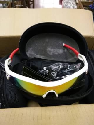 New.แว่น Oakley Sunglasses มาพร้อมอุปกรณ์เสริม ราคาพิเศษ