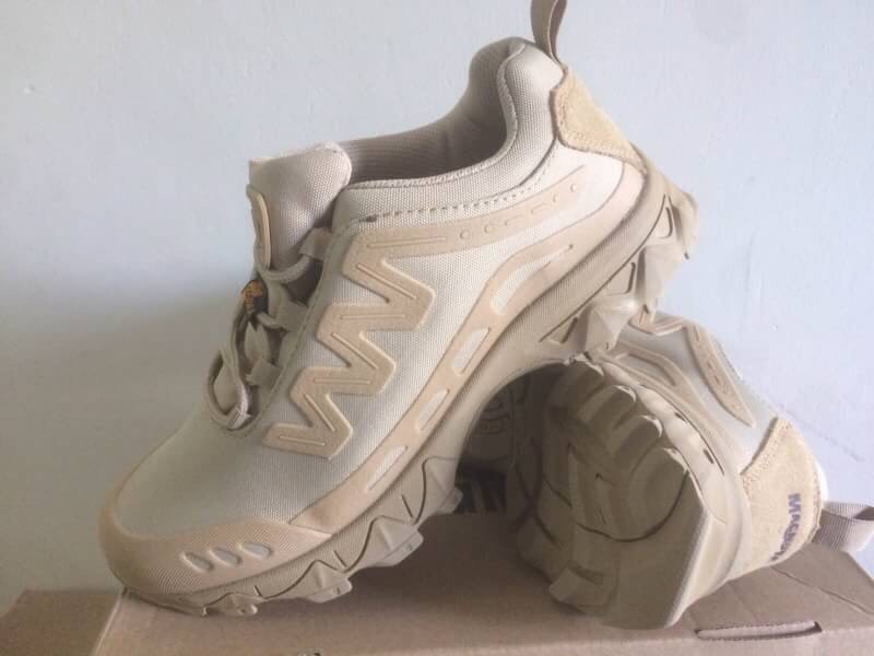 New.รองเท้า Magnum กันน้ำ พื้นหนึบ / ดอกยางหนา / ถึกทนสไตล์ 🔰 เนื้อผ้า Condura ที่เป็นที่รู้จักกันดี ที่ทหารทั่วโลกใช้ ว่าเป็นเนื้อผ้าที่ถักทอ แน่นหนา มีความทนทานสูง มากกว่าตะกูล D ทั้งหลาย (อย่าง 600D 1000D) 🔰ด้วยการออกแบบหรือดีไซน์ให้เหม