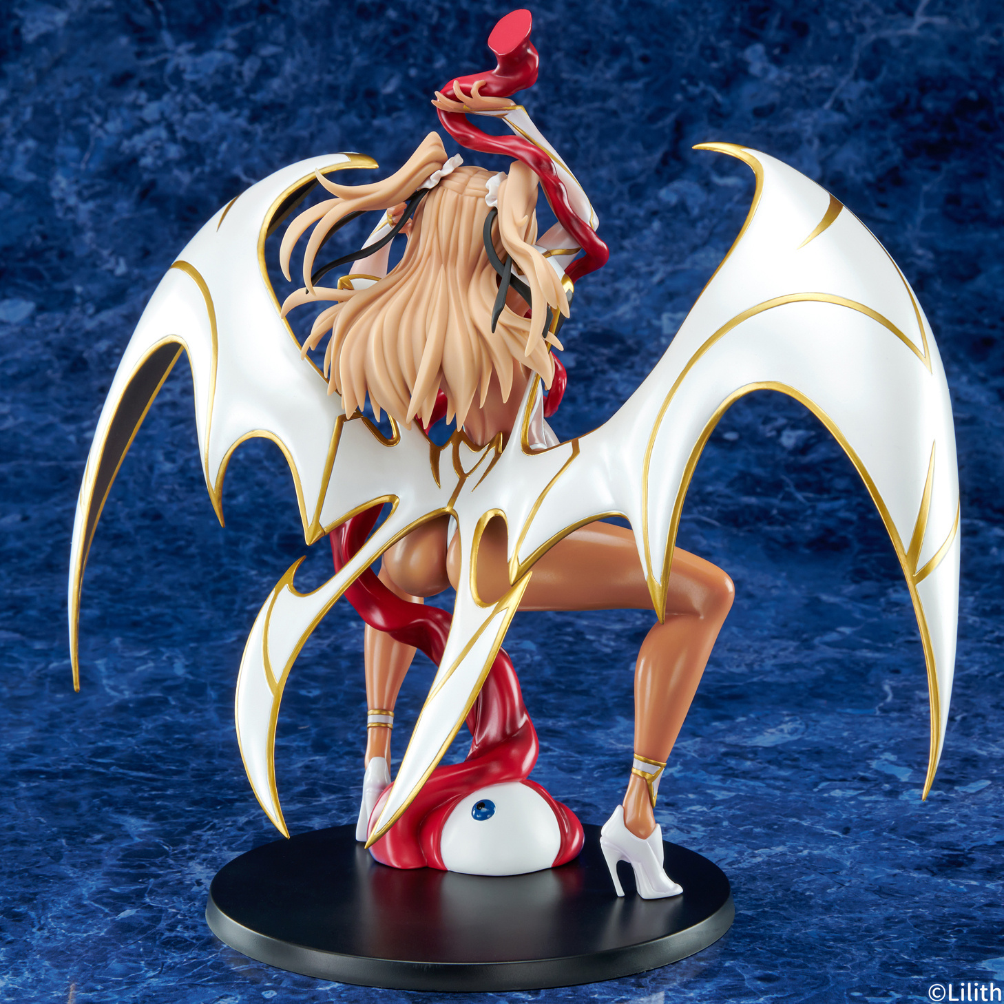 เปิดจอง : Futaba Lily Ramses