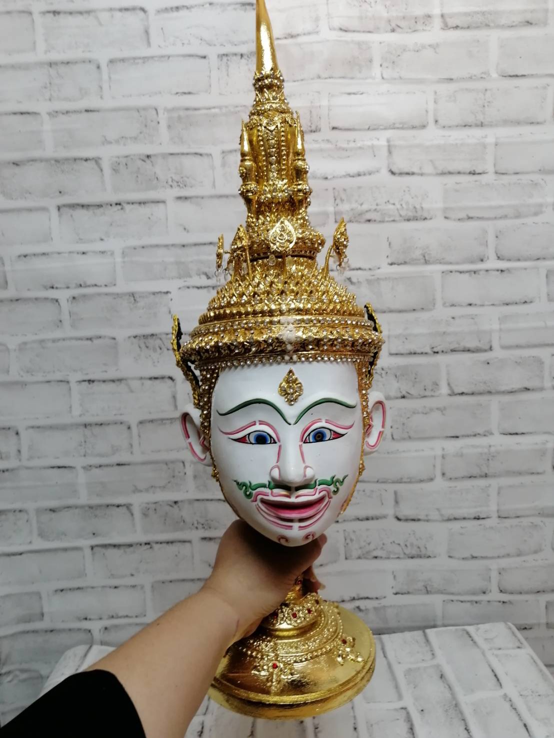 พระปัญจะสิงขร ขนาดผลส้มโอ (เกรดพรีเมี่ยม) พร้อมฐานปิดทองประดับเพชร