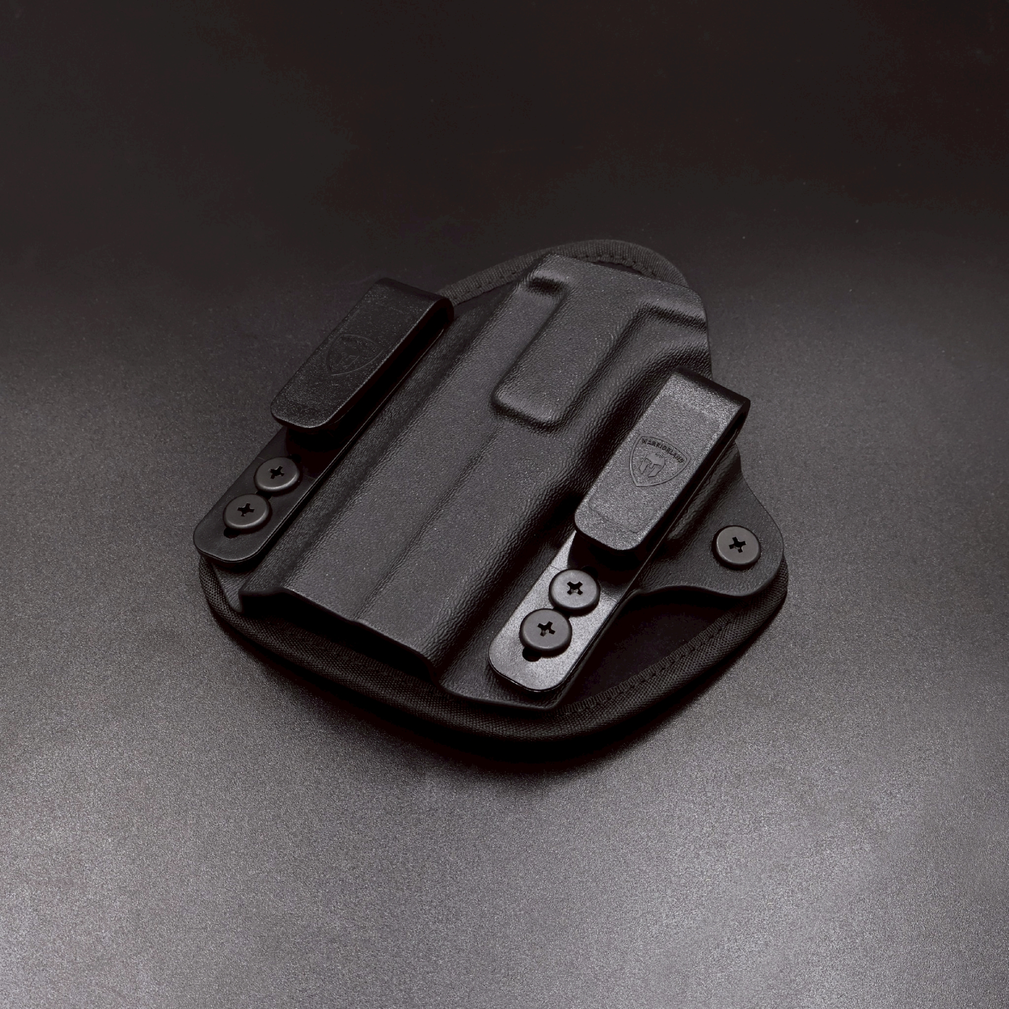 New.พกในขวา Glock17 ซองพกใน Universal (Kydex + Nylon) Warriorland Warriorland IWB Universal Hybrid Kydex&Nylon Holster ⭕ ใช้งานได้กับ Compact & Full size หลากหลายรุ่น ตามตารางในภาพประกอบ ⭕ ปรับใช้ เพียงปรับสกรู 5 จุด ให้กระชับตามต้องการ ⭕ ซองผลิตจาก kydex