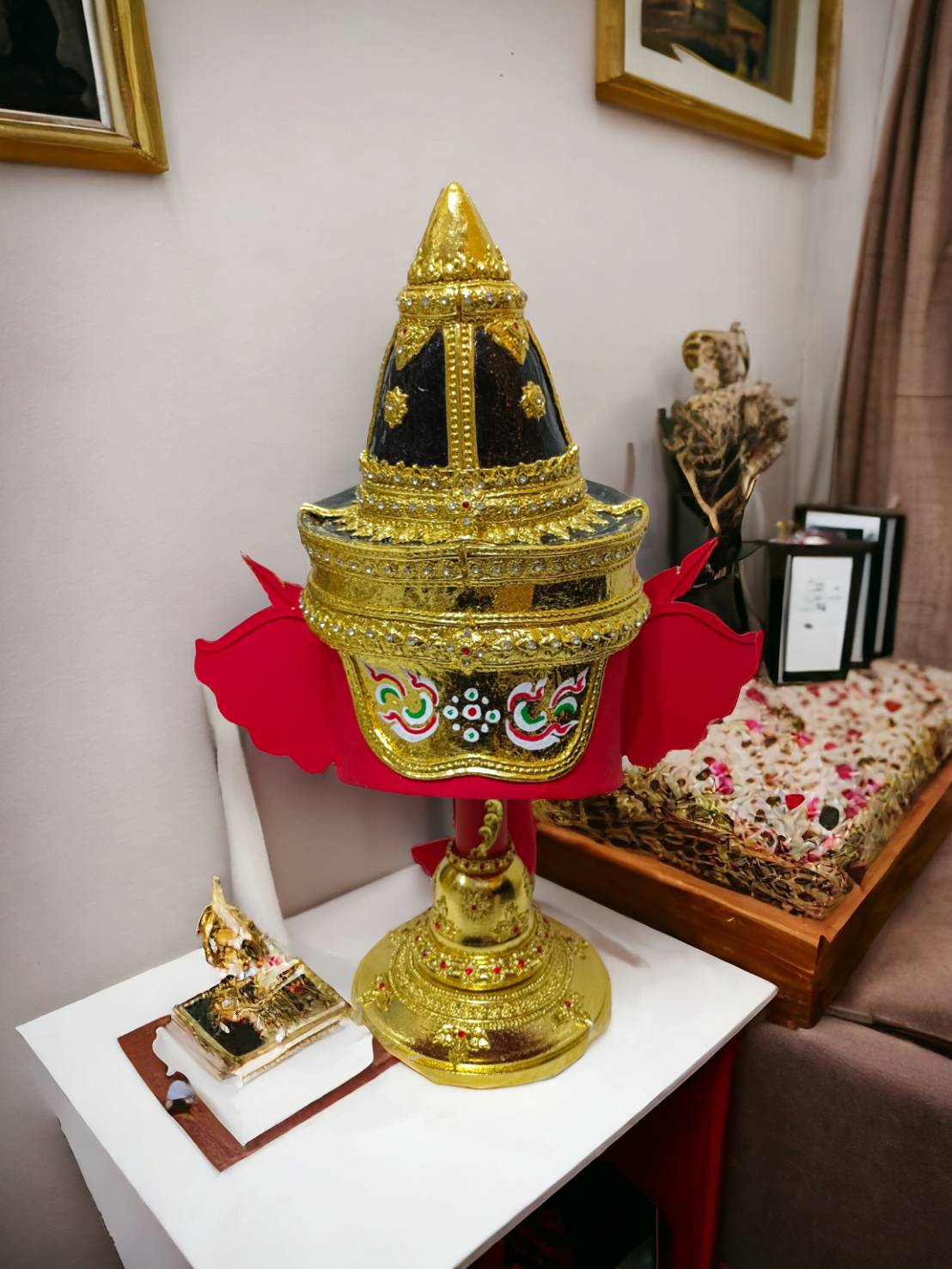 เศียรครู พระพิฆเนศ ขนาดครอบ พร้อมฐานไม้อัดสีแดง