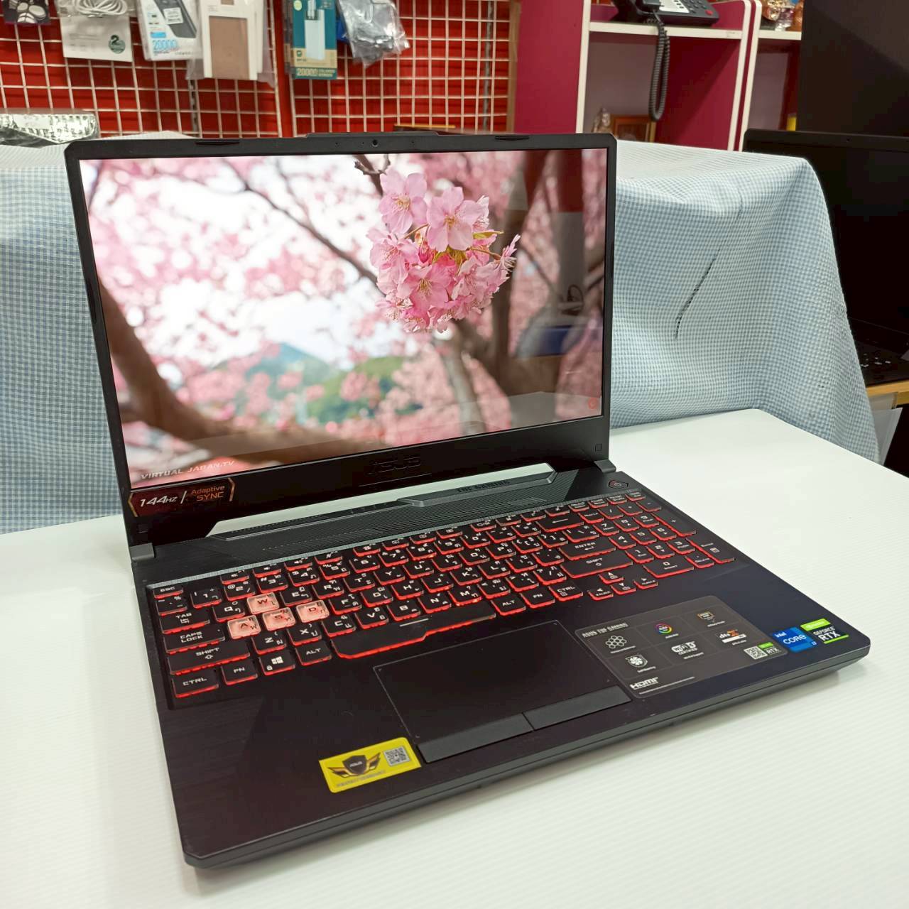 ASUS TUF GAMING F15 FX506HCB-HN245W สภาพเครื่อง 85% ติดฟิล์มกันรอยหน้าจอแล้ว