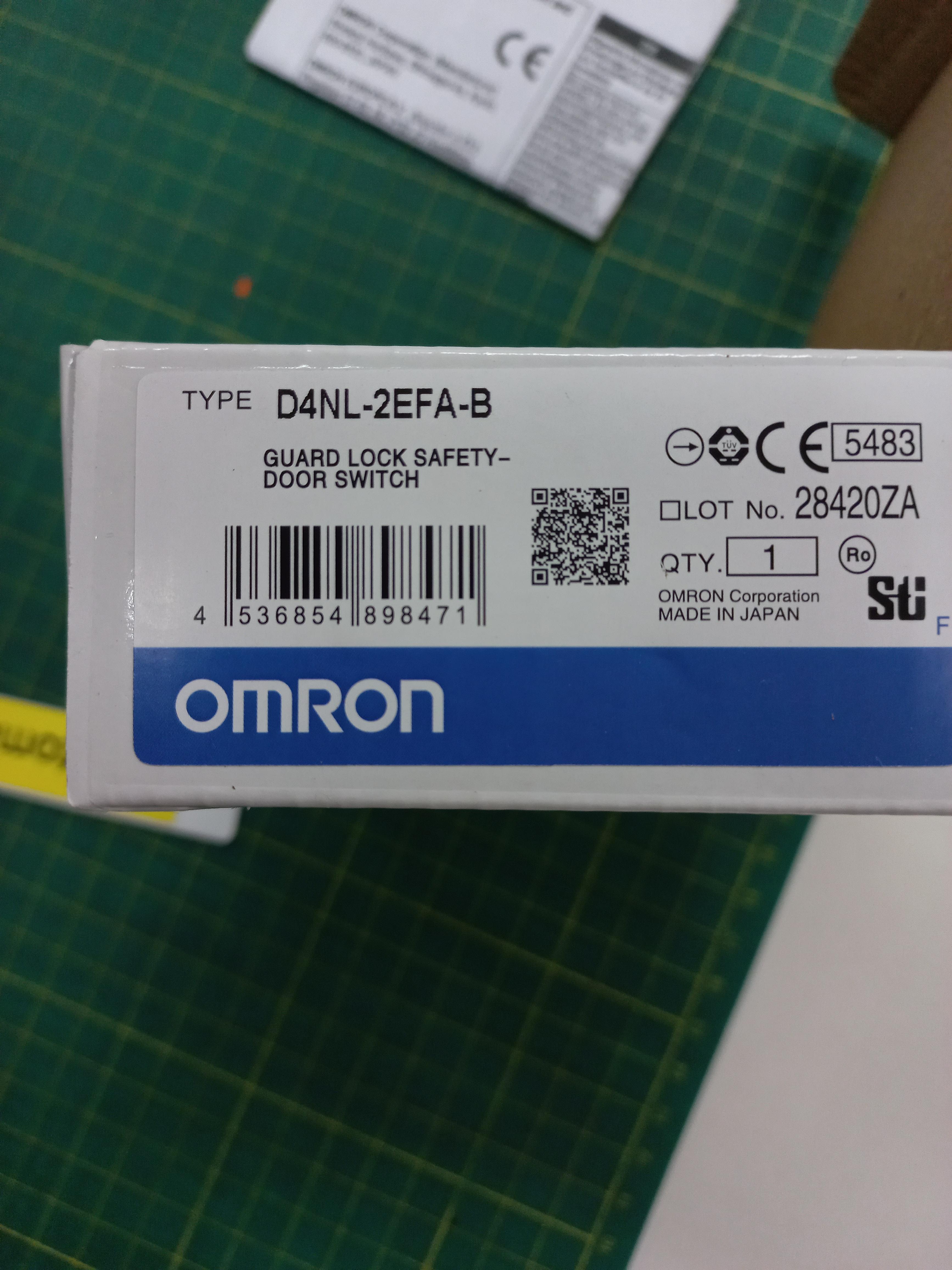 Safety Door Switch OMRON สวิตช์ประตูนิรภัย รุ่น D4NL-2EFA-B