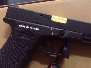 New.สินค้ามาใหม่ ปืนสั้น SAA GLOCK17 สไลท์ดำ ท่อทอง กริปมือโลโก้ GLOCK ราคาพิเศษ