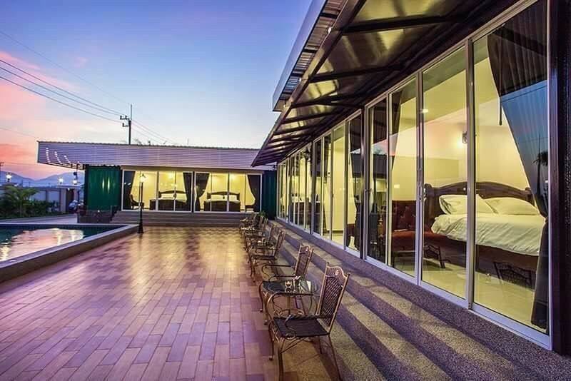 HR 10100 เดอะแกรน ชะอำ