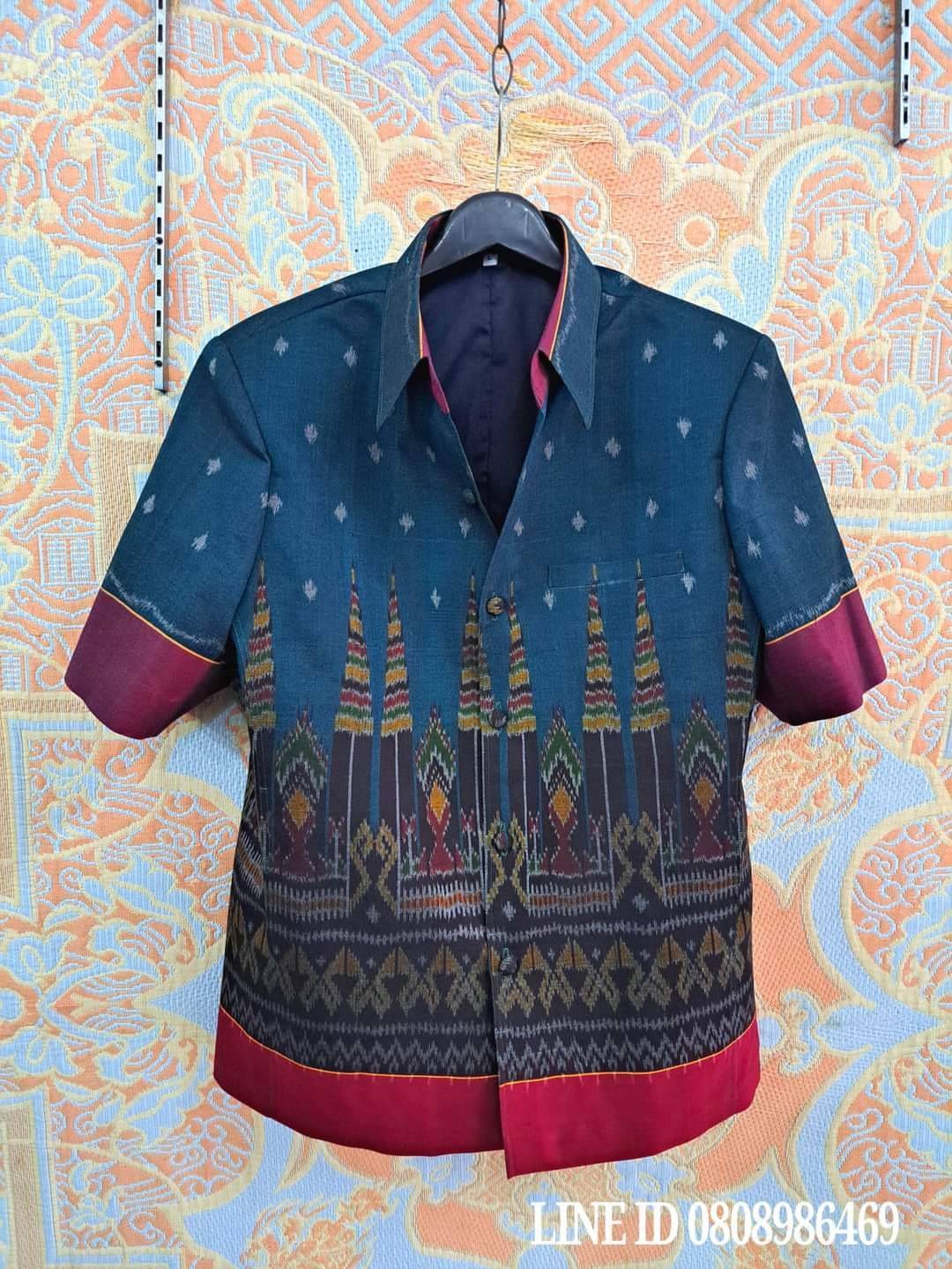 เสื้อสูทชายผ้าฝ้ายมัดหมี่แท้มัดหมี่ตีนแดงทอมือ เสื้อสูทชายฝ้ายแท้ สูทผ้าไทยชาย ซาฟารีผ้าไหมชาย สูทผ้าฝ้ายมัดหมี่ตีนแดง,สูทผ้าไทย ซาฟารีชาย ตามภาพ L