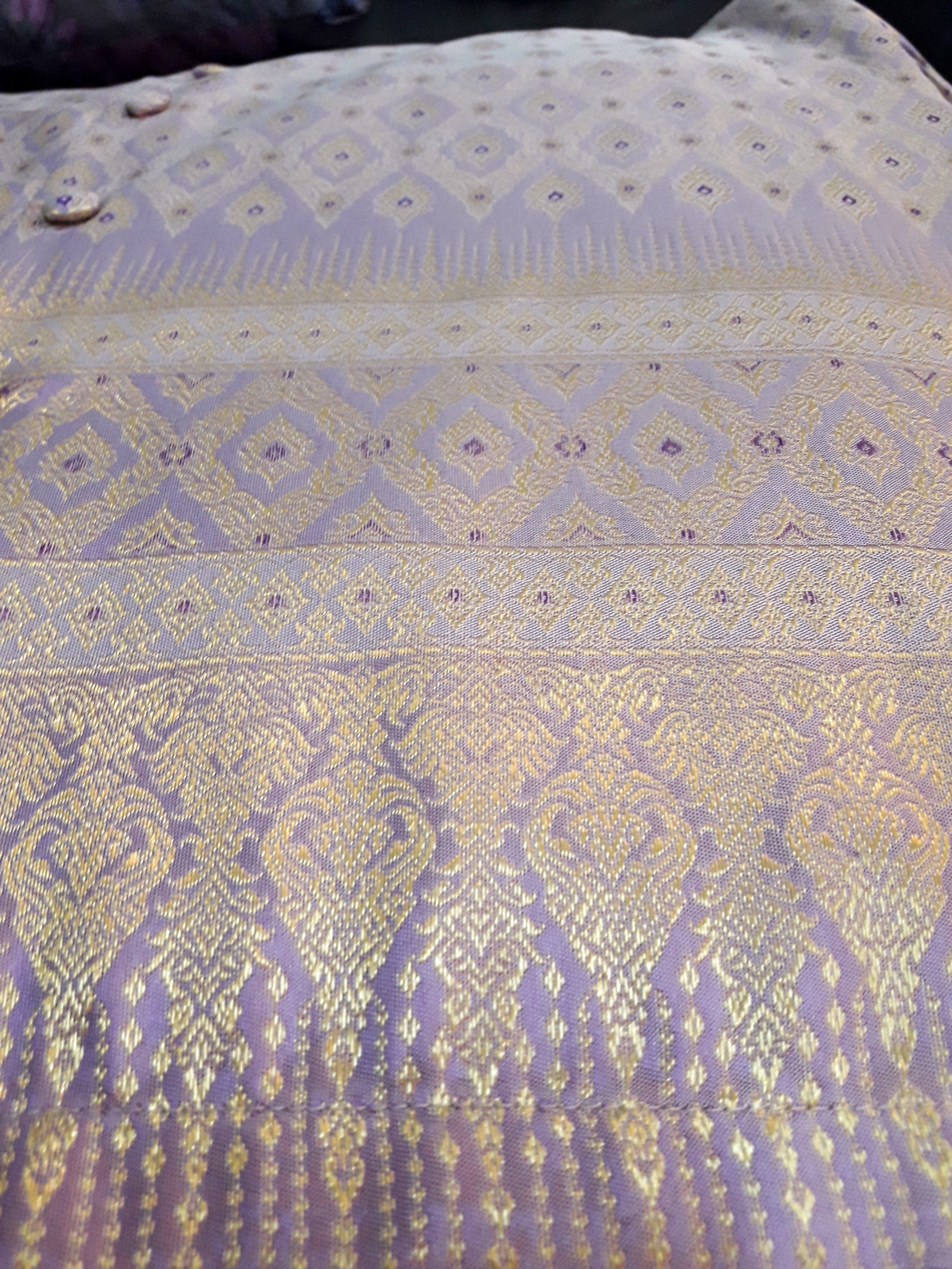 เสื้อคอพระราชทานชายไหมแพรทิพย์ เสื้อชายไหมแพรทิพย์คอพระราชทานสีชมพูกลีบบัว สูทผ้าไทยชายสีชมพูกลีบัว เสื้อผ้าไทยสีชมพูกลีบบัว ชมพูกลีบบัว M