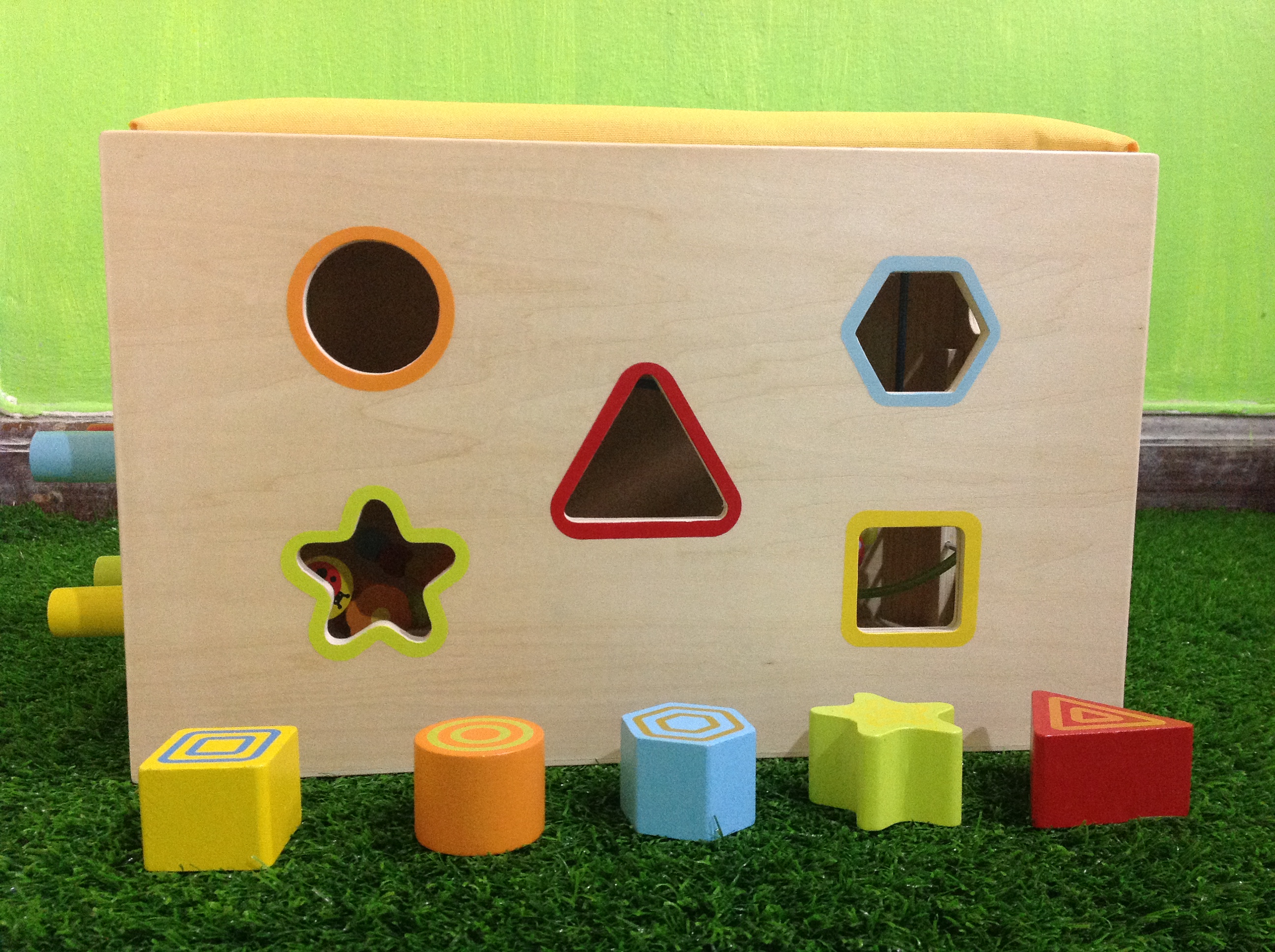 งานกล่องไม้กิจกรรม 5 อย่าง