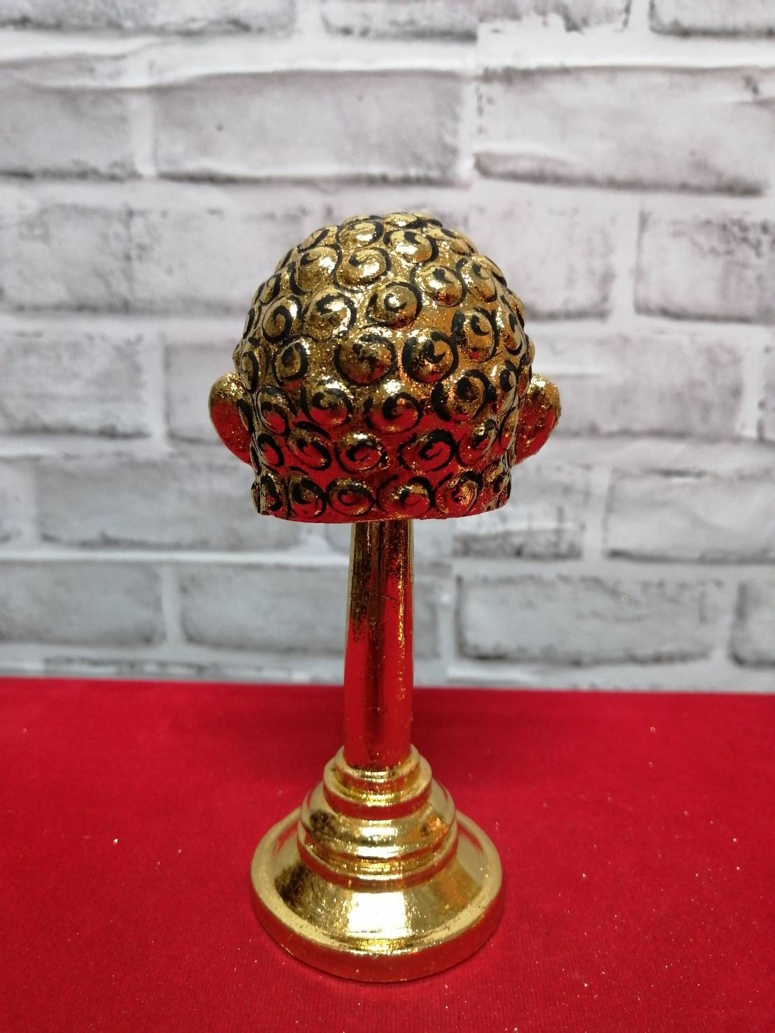 เศียรเจ้าเงาะ ขนาดเล็ก พร้อมฐานทอง