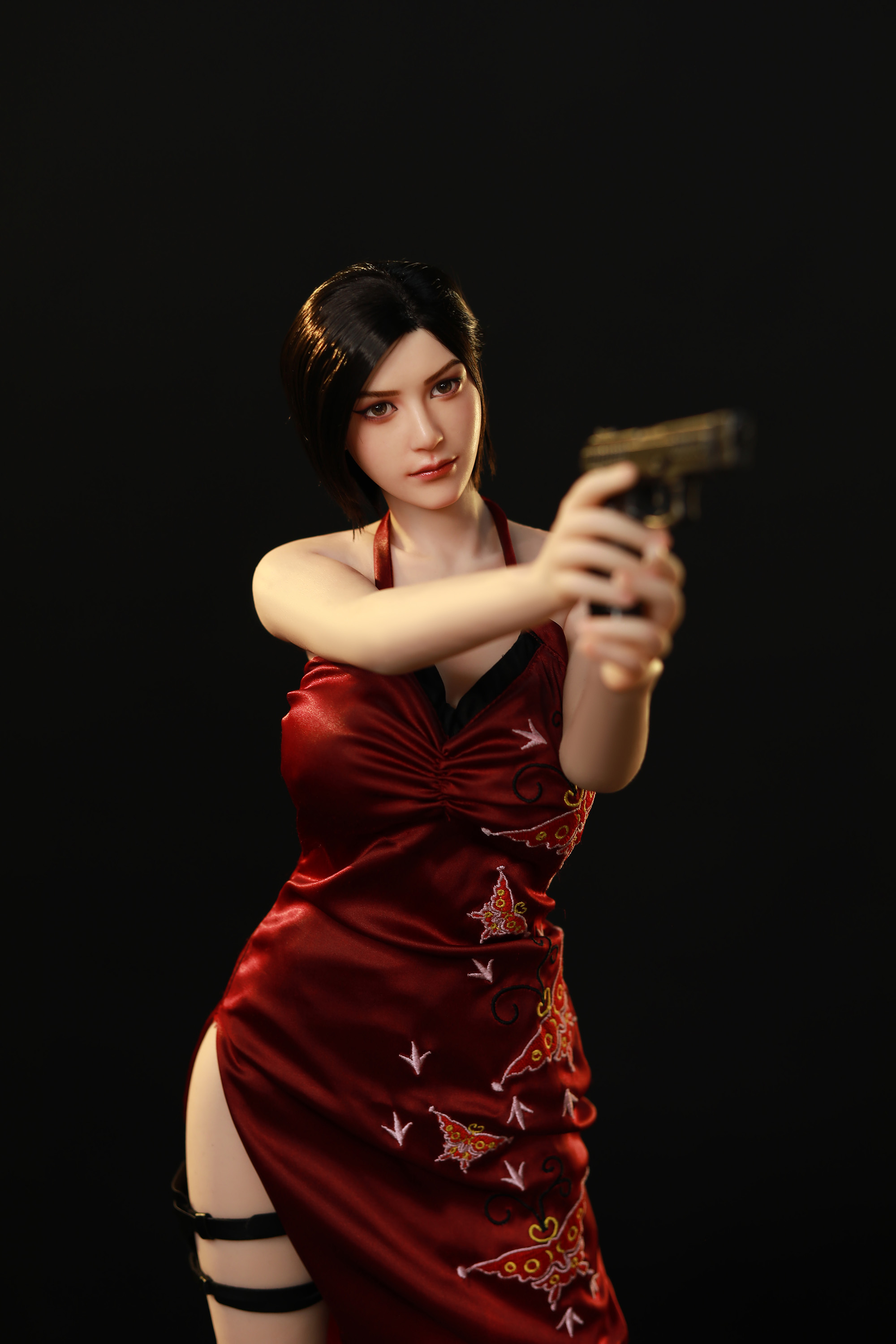 เปิดจอง : Ada Wong