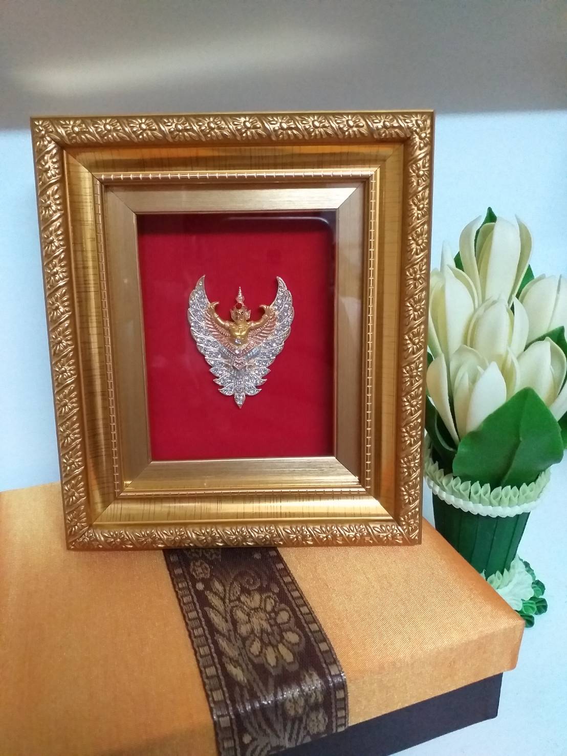 กรอบรูปโขนรามเกียรติ์ และเอกลักษณ์ไทยๆ พร้อมกล่องผ้าไหม