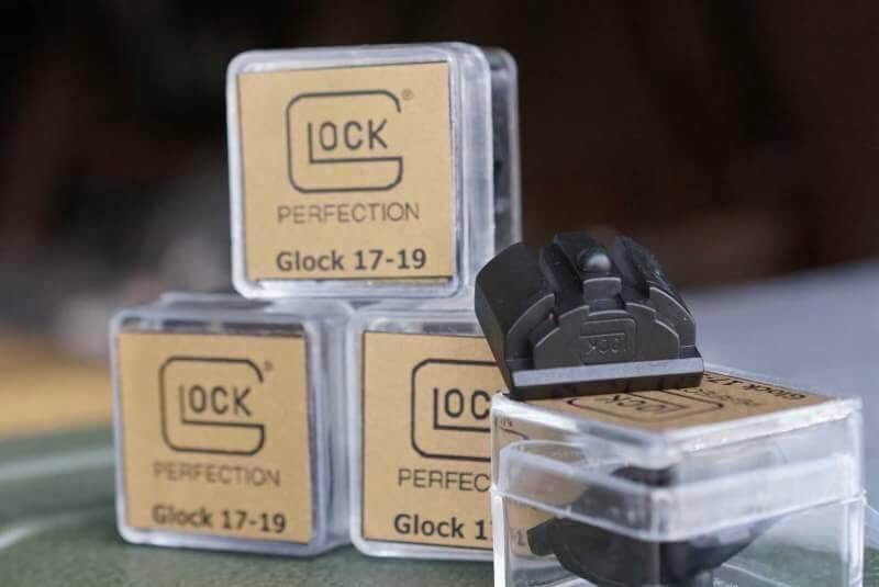 New.อุดด้ามปืน Glock17-19 / เพิ่ม 2 นัด 9มม PEARCE GRIP GLOCK For 17,18,19,22,23,24,25,31,32,34,35 and38 ราคาพิเศษ