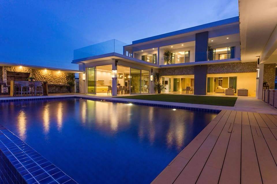 HR15009 บ้านซีบรีซ วิลล่าติดทะเลสุดหรู