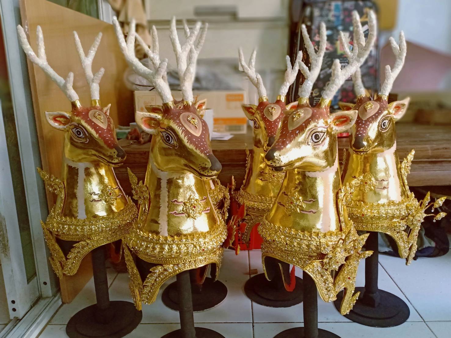 หัวกวางทอง ขนาดสวม