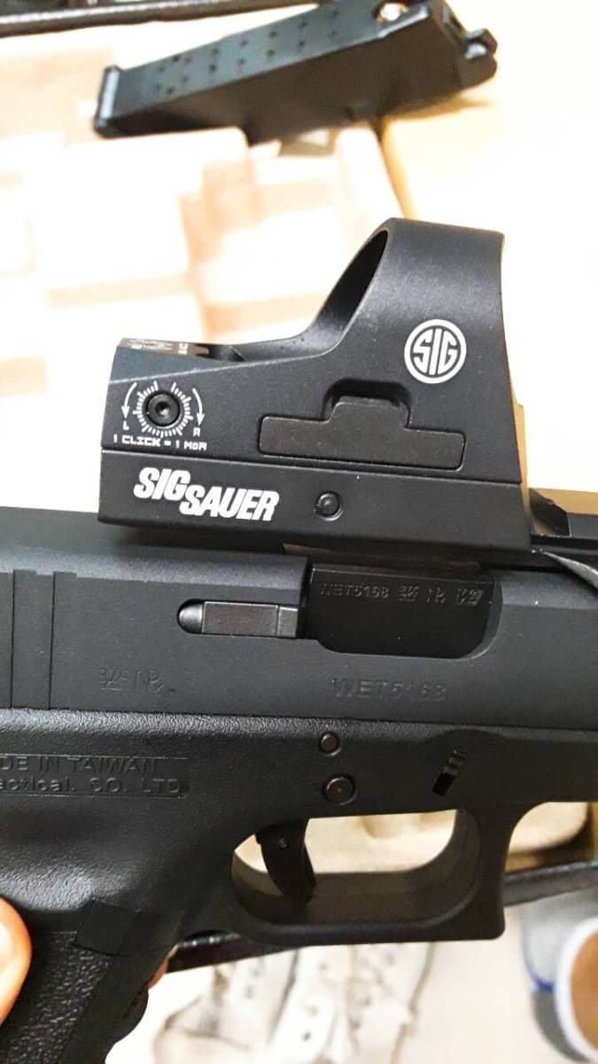 New.กล้องติดปืนสั้นจับราง SIG SAUER.. จุดเลง...สีแดง คมชัด ราคาพิเศษ