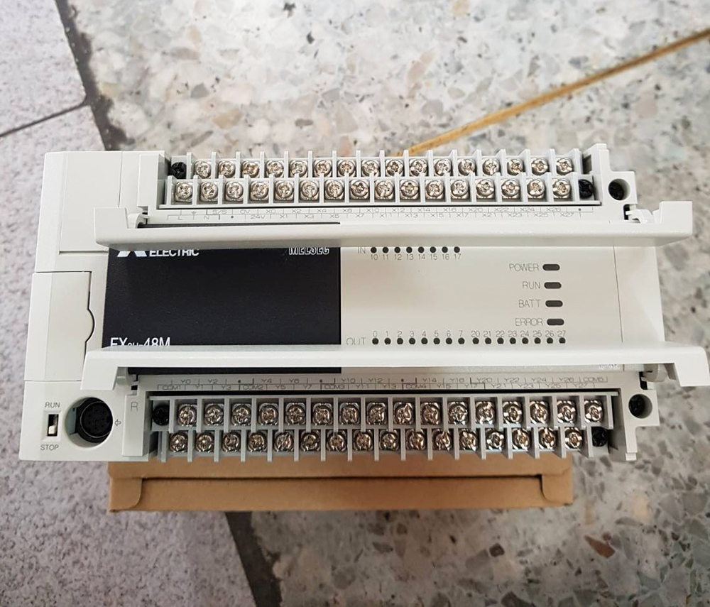 FX3U-48MR/ES-A PLC MITSUBISHI 24 IN/24OUT AC/DC/RELAY