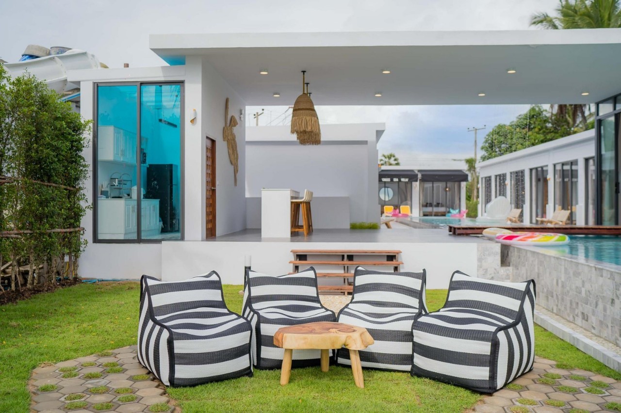 HR15058 บ้านพักติดทะเลชะอำ The Coze Sea Beachfront Pool Villa Cha Am