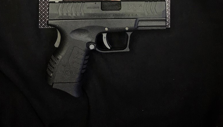New Arrival! มาใหม่! WE (Air Venturi) XDM (3.8-4.5 inch) GBB Pistol (Licensed by Springfield Armory) - Silver or Black คุณสมบัติ: -ได้ลิขสิทธิ์จากจาก Springfield Armory -สไลด์โลหะ -รีคอยหนัก -จำลองระบบเข็มพุ่ง - แม๊กกาซีนแก๊ส 25 นัด ข้อมูลจำเพาะ: ความยาว