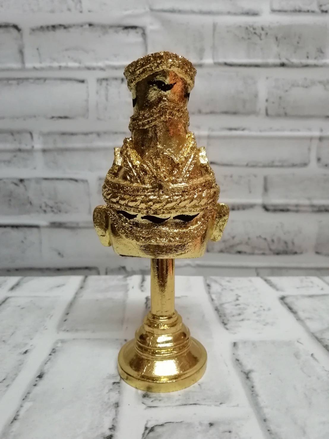 พ่อแก่ (หน้าเนื้อ) ขนาดกลาง 4 นิ้ว พร้อมฐานปิดทอง