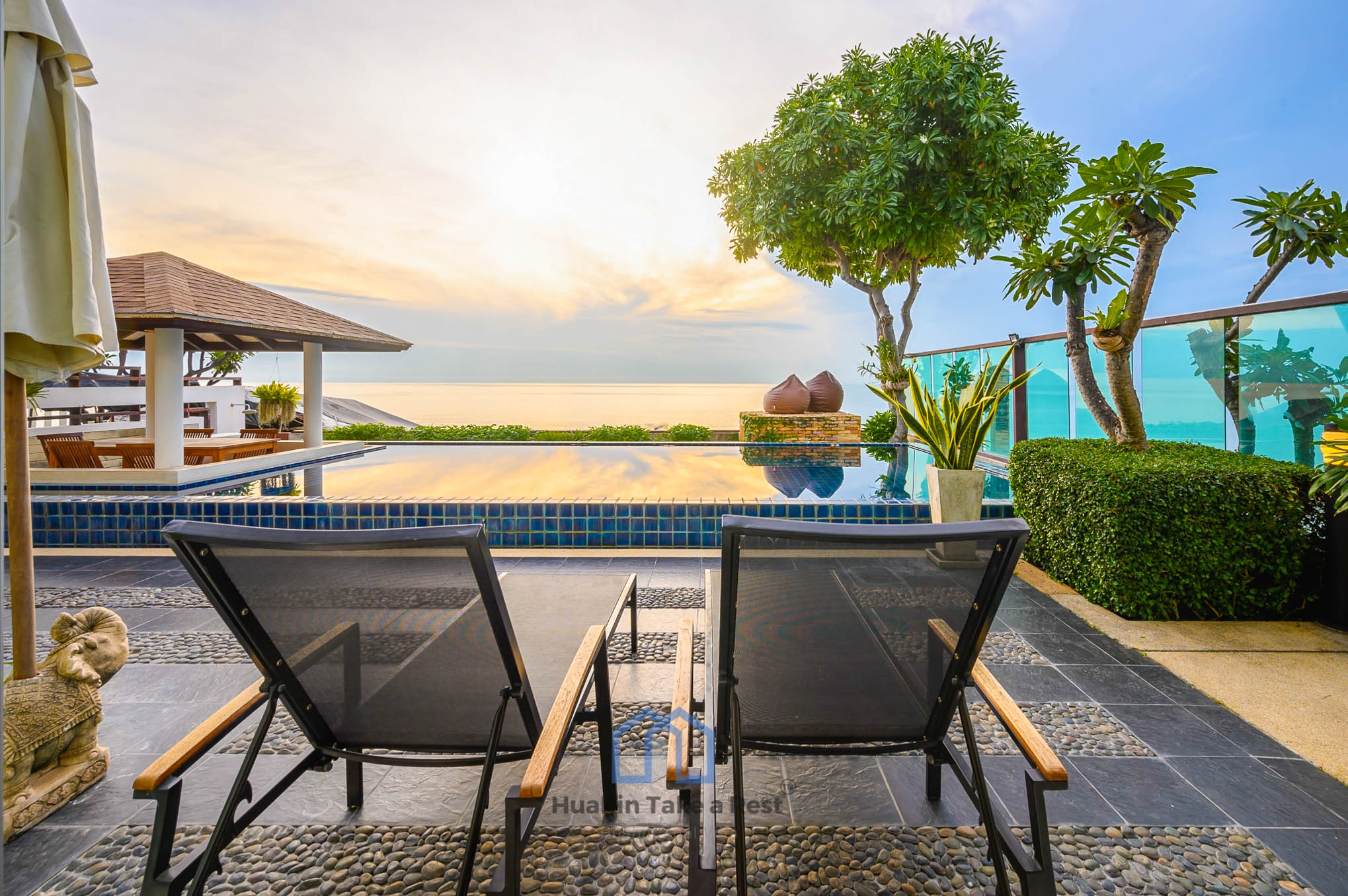 HR15035 บ้านพักติดทะเลหัวหิน บ้านเดอะซันเซตบีช พูลวิลล่า