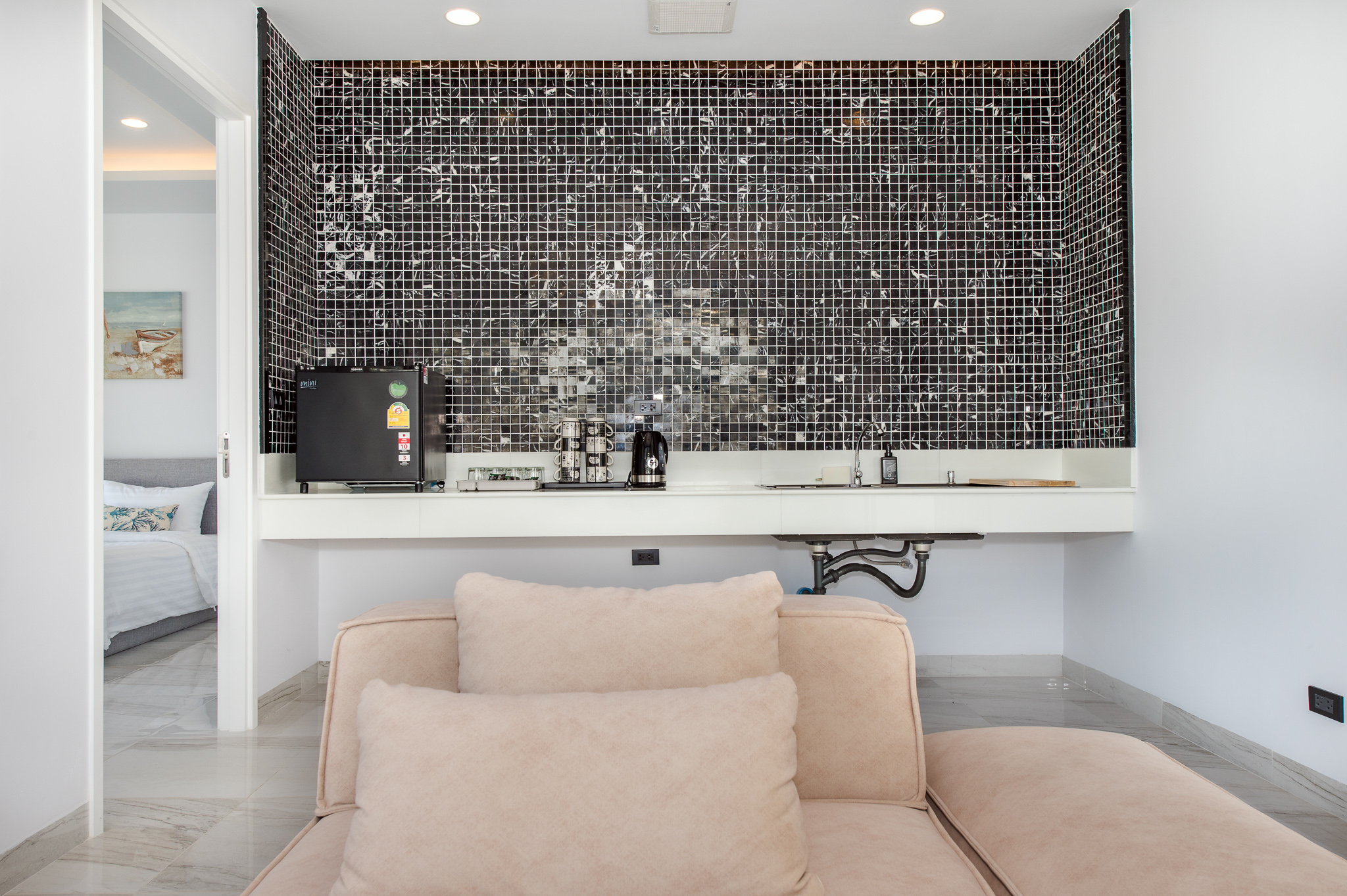 HR15066 บ้านพักติดทะเลหัวหิน The Casa Rocca Beach Villa HuaHin